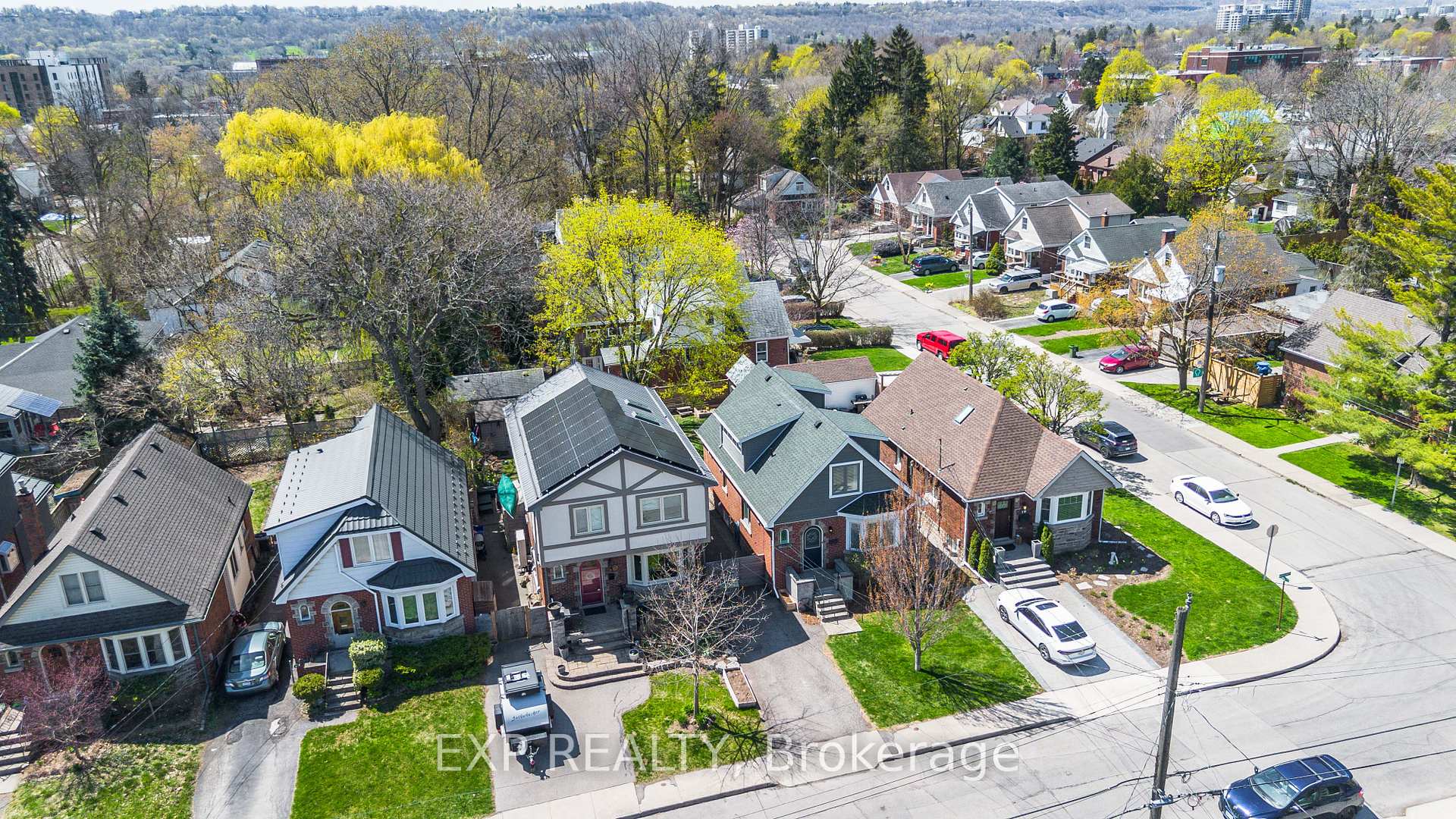 Photo 37 of 17 Edgevale Road, Hamilton, Westdale — HOMEH