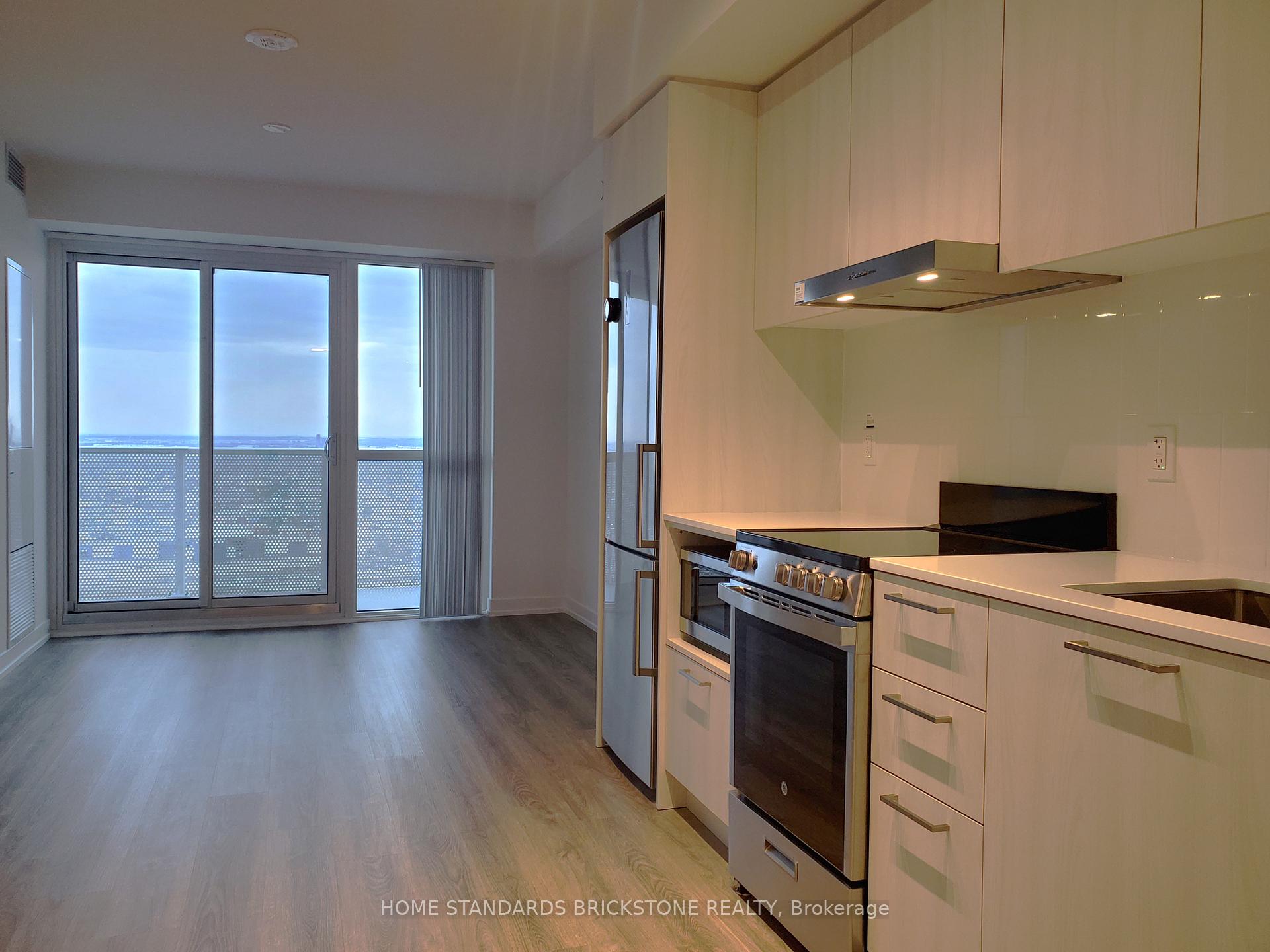 Photo 2 of Unit 3709, 195 Commerce Street, Vaughan, Vaughan Corporate Centre — HOMEH