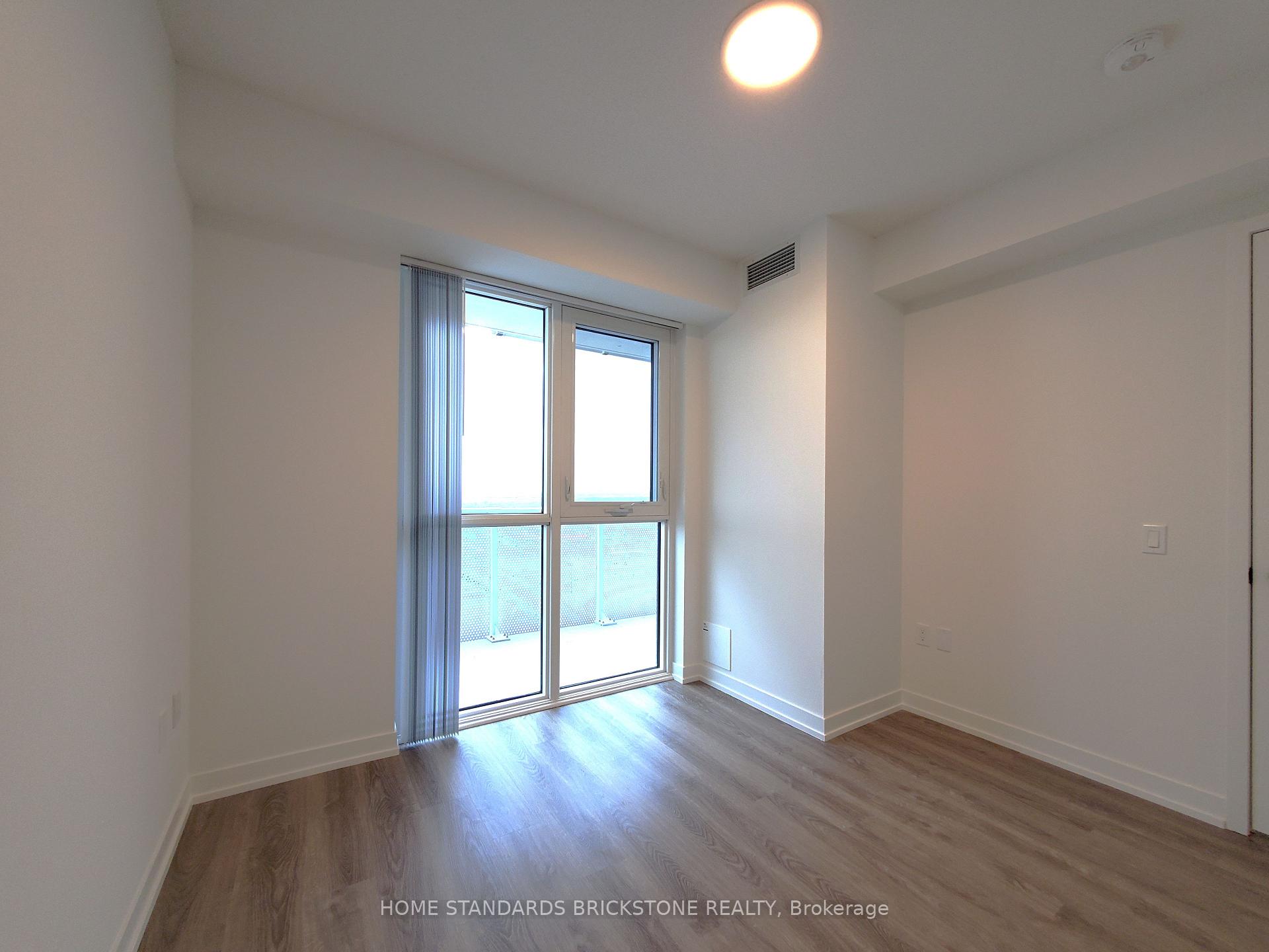 Photo 3 of Unit 3709, 195 Commerce Street, Vaughan, Vaughan Corporate Centre — HOMEH