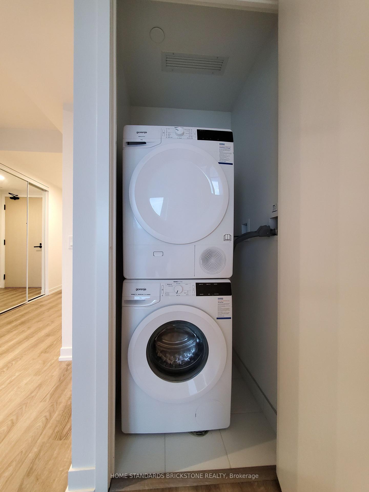 Photo 8 of Unit 3709, 195 Commerce Street, Vaughan, Vaughan Corporate Centre — HOMEH