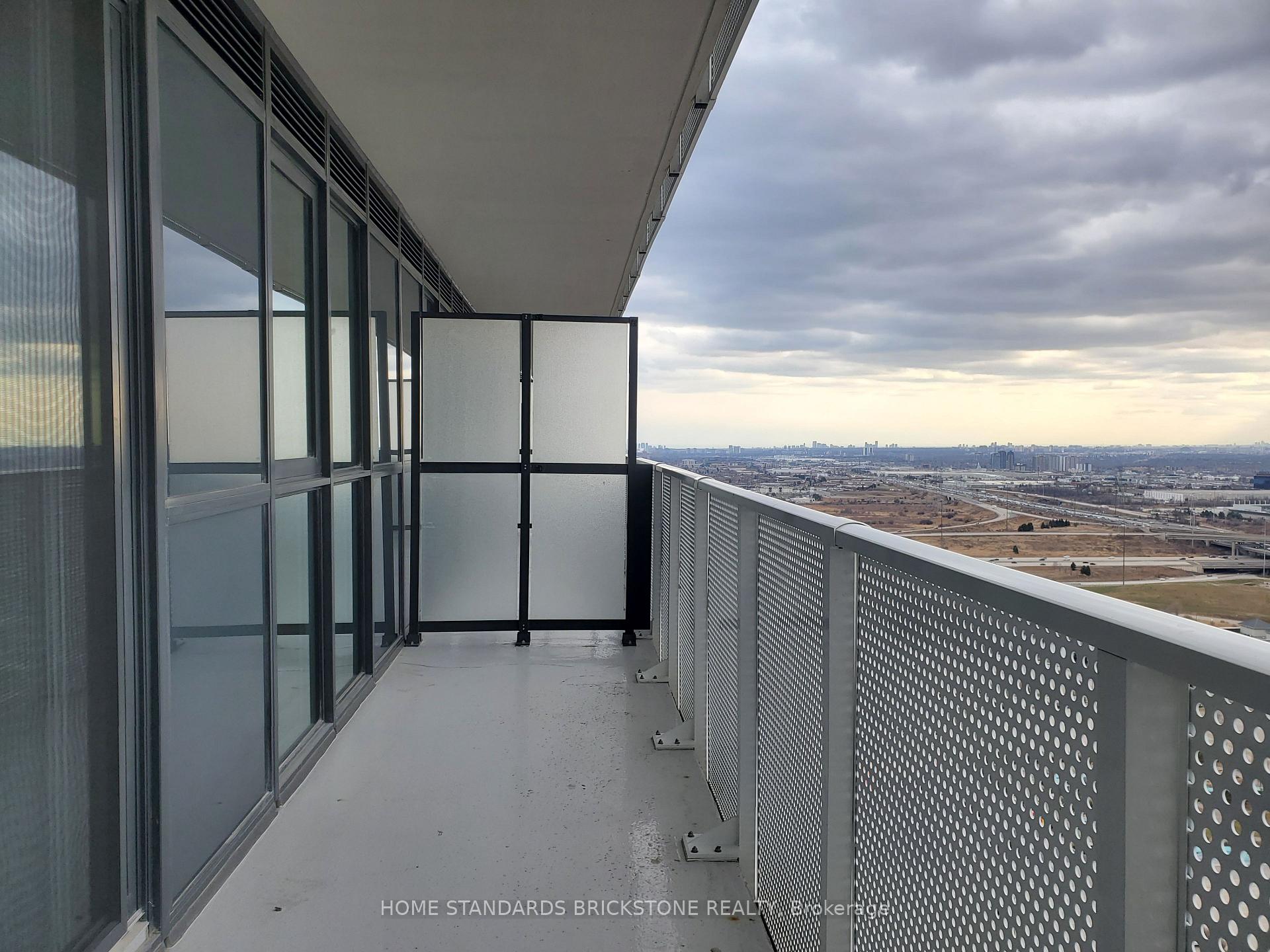 Photo 10 of Unit 3709, 195 Commerce Street, Vaughan, Vaughan Corporate Centre — HOMEH