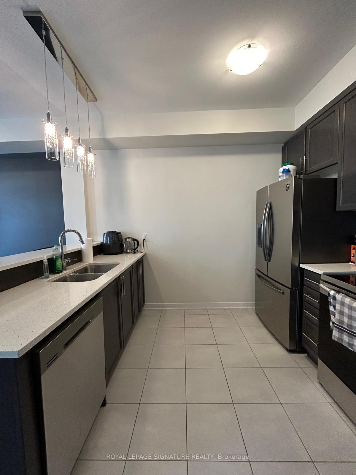 Photo 9 of Unit 92, 590 North Service Road, Hamilton, Stoney Creek — HOMEH