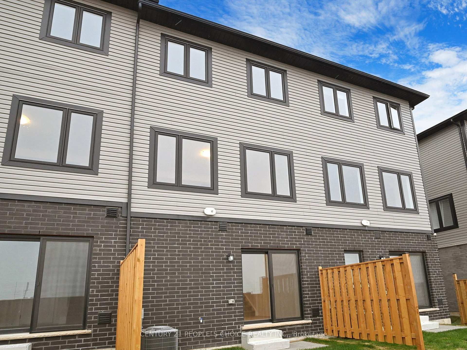 Photo 37 of Unit 94, 155 Equestrian Way, Cambridge — HOMEH