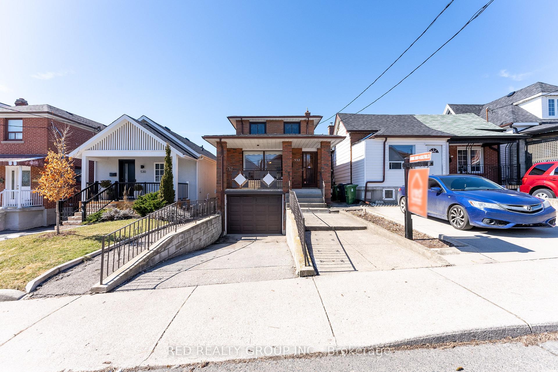 Photo 14 of 532 Westmount Avenue, Toronto, Oakwood Village — HOMEH