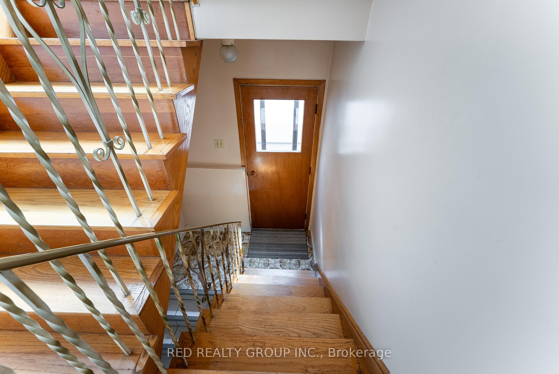 Photo 27 of 532 Westmount Avenue, Toronto, Oakwood Village — HOMEH