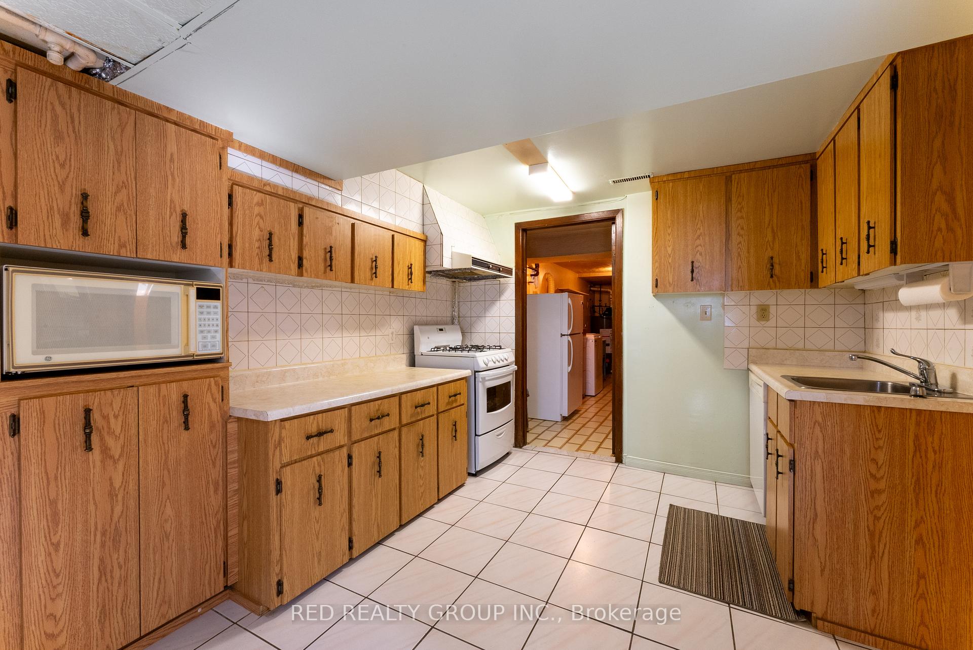 Photo 28 of 532 Westmount Avenue, Toronto, Oakwood Village — HOMEH