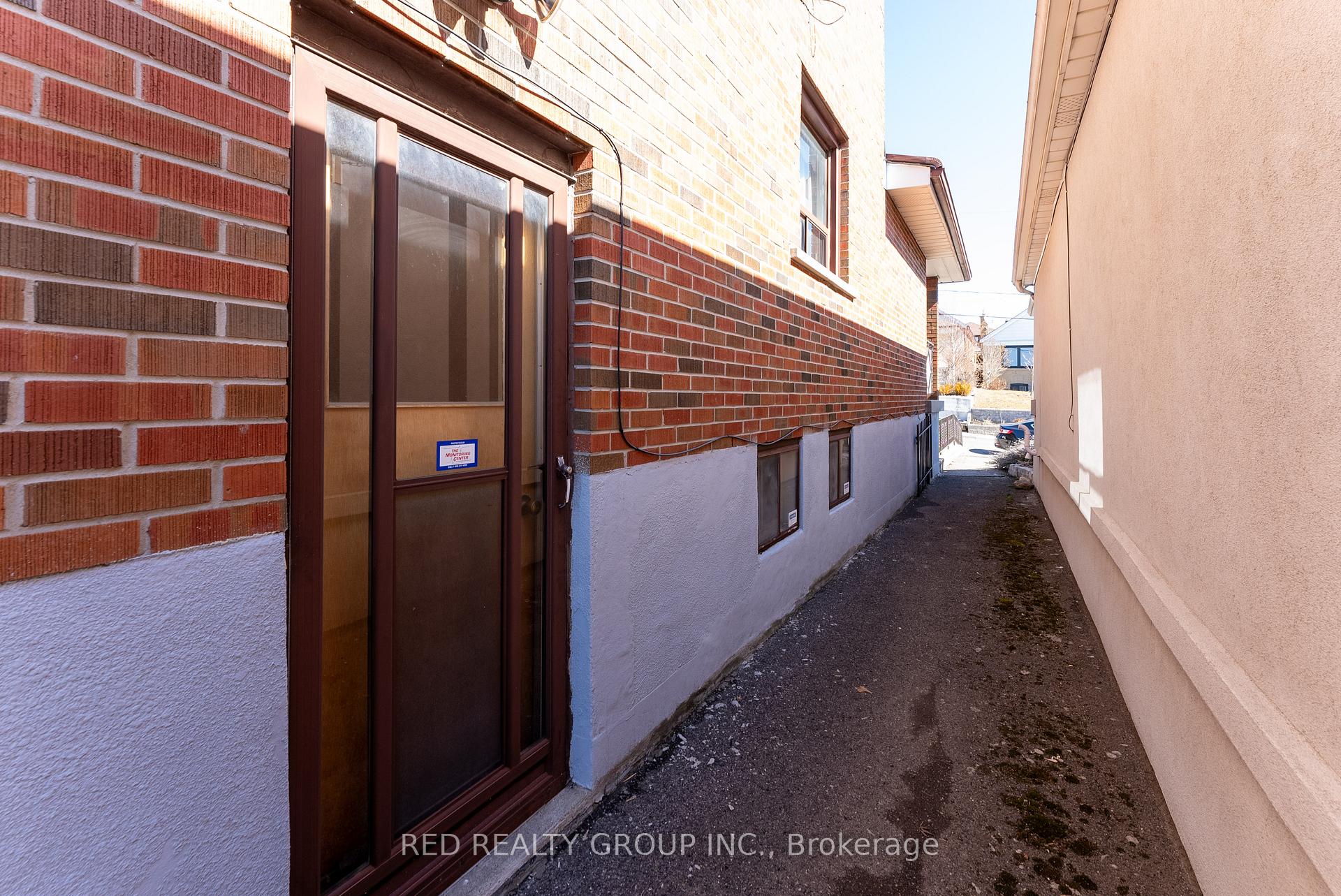 Photo 45 of 532 Westmount Avenue, Toronto, Oakwood Village — HOMEH