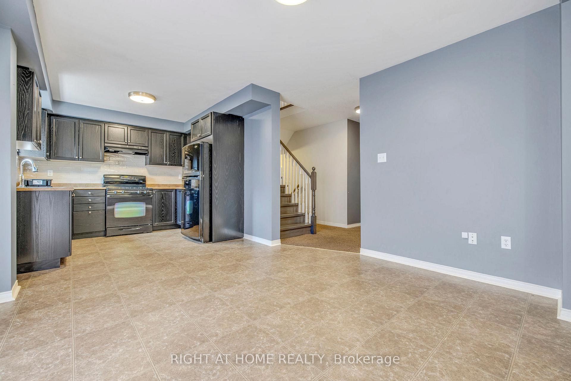 Photo 9 of 80 Powell Drive, Hamilton, Binbrook — HOMEH