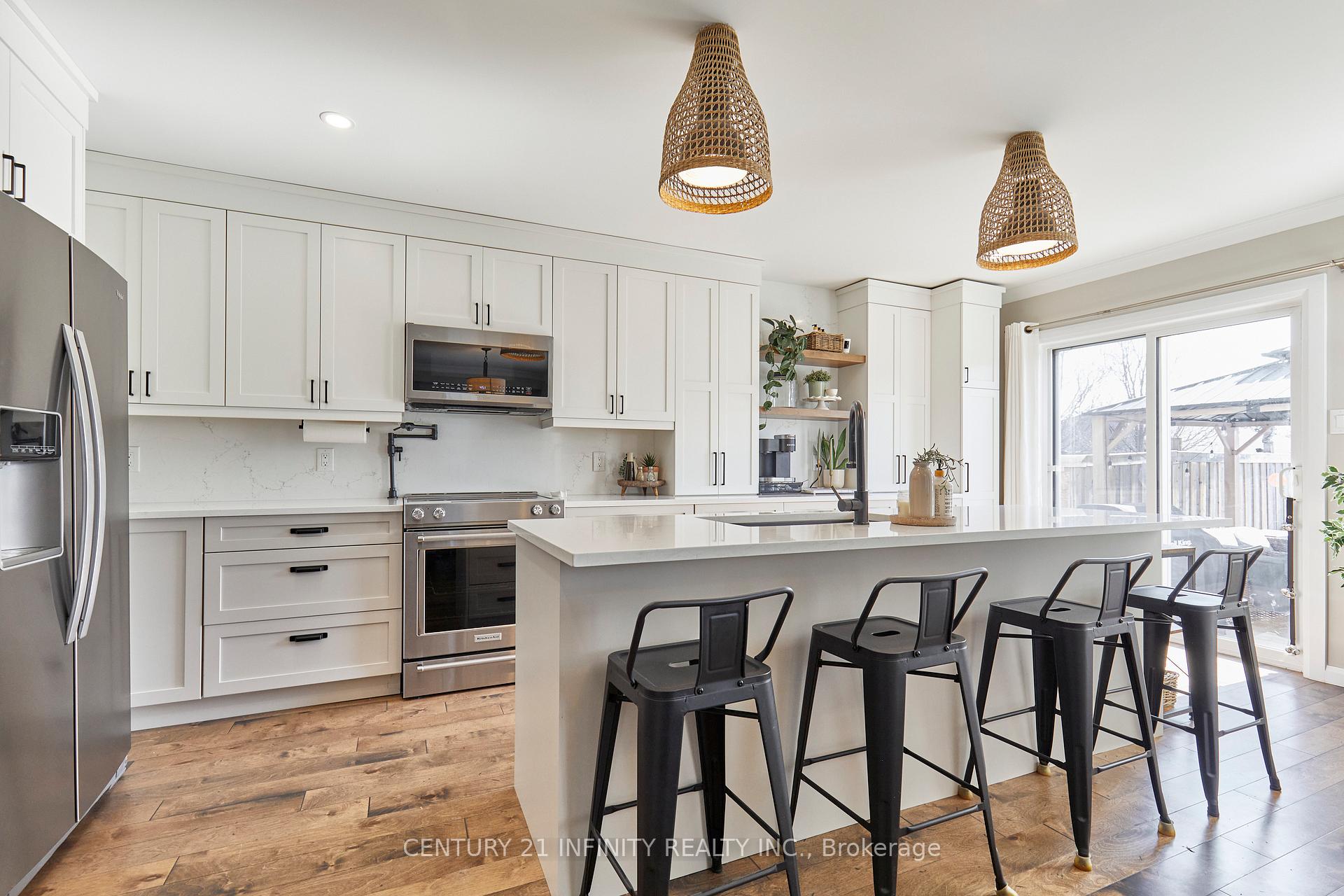 Photo 5 of 134 Laking Drive, Clarington, Newcastle — HOMEH