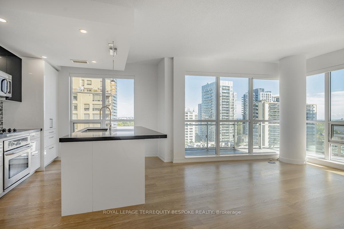 Photo 10 of Unit 1017, 98 Lillian Street, Toronto, Mount Pleasant West — HOMEH