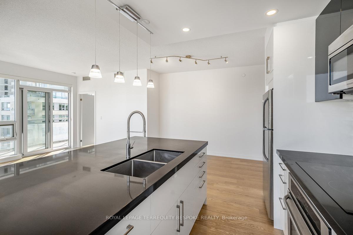 Photo 13 of Unit 1017, 98 Lillian Street, Toronto, Mount Pleasant West — HOMEH