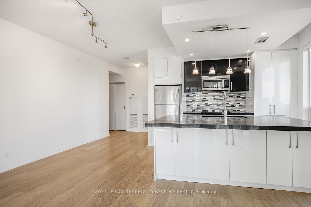 Photo 14 of Unit 1017, 98 Lillian Street, Toronto, Mount Pleasant West — HOMEH