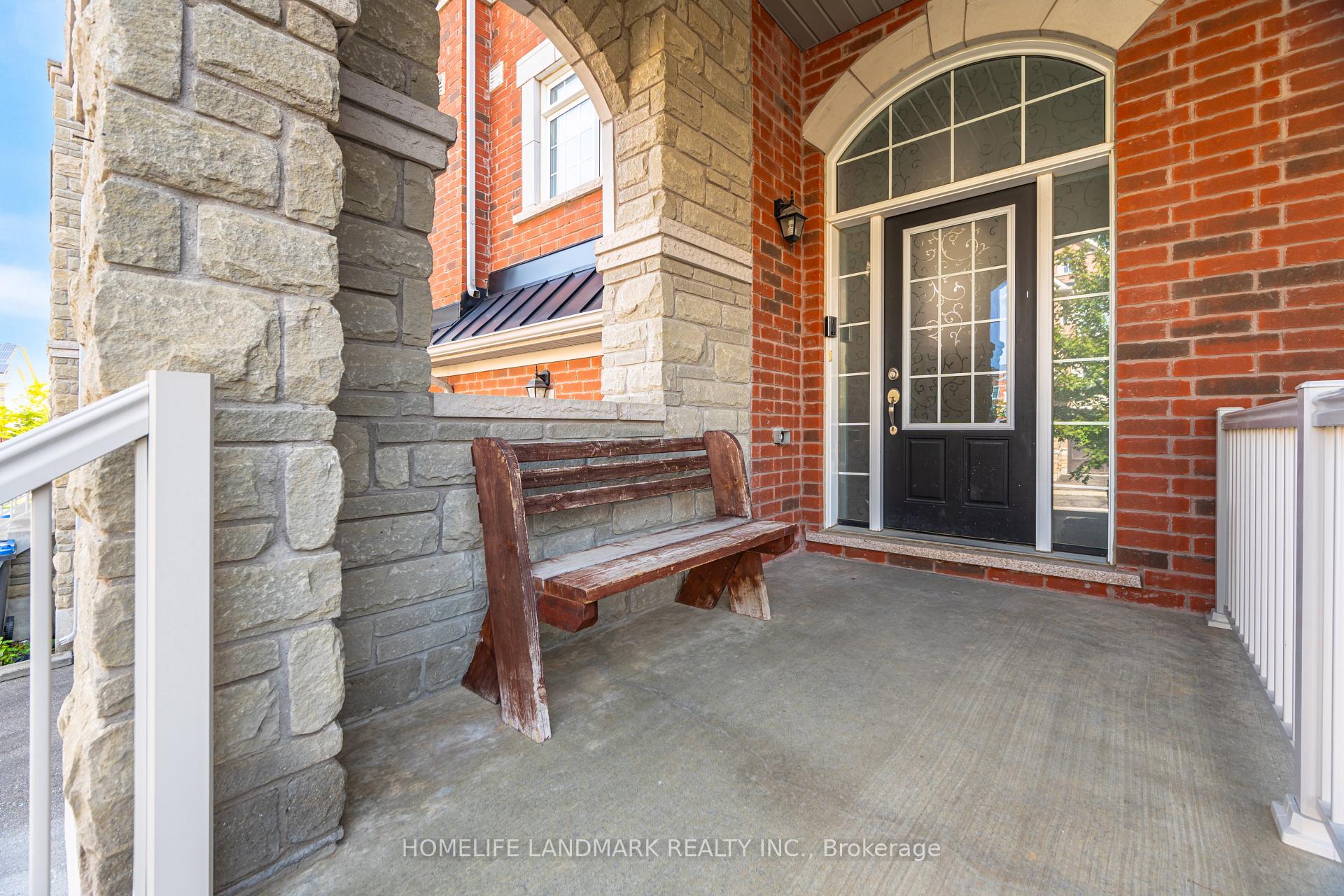 Photo 3 of 7 Rockbrook Trail, Brampton, Northwest Brampton — HOMEH