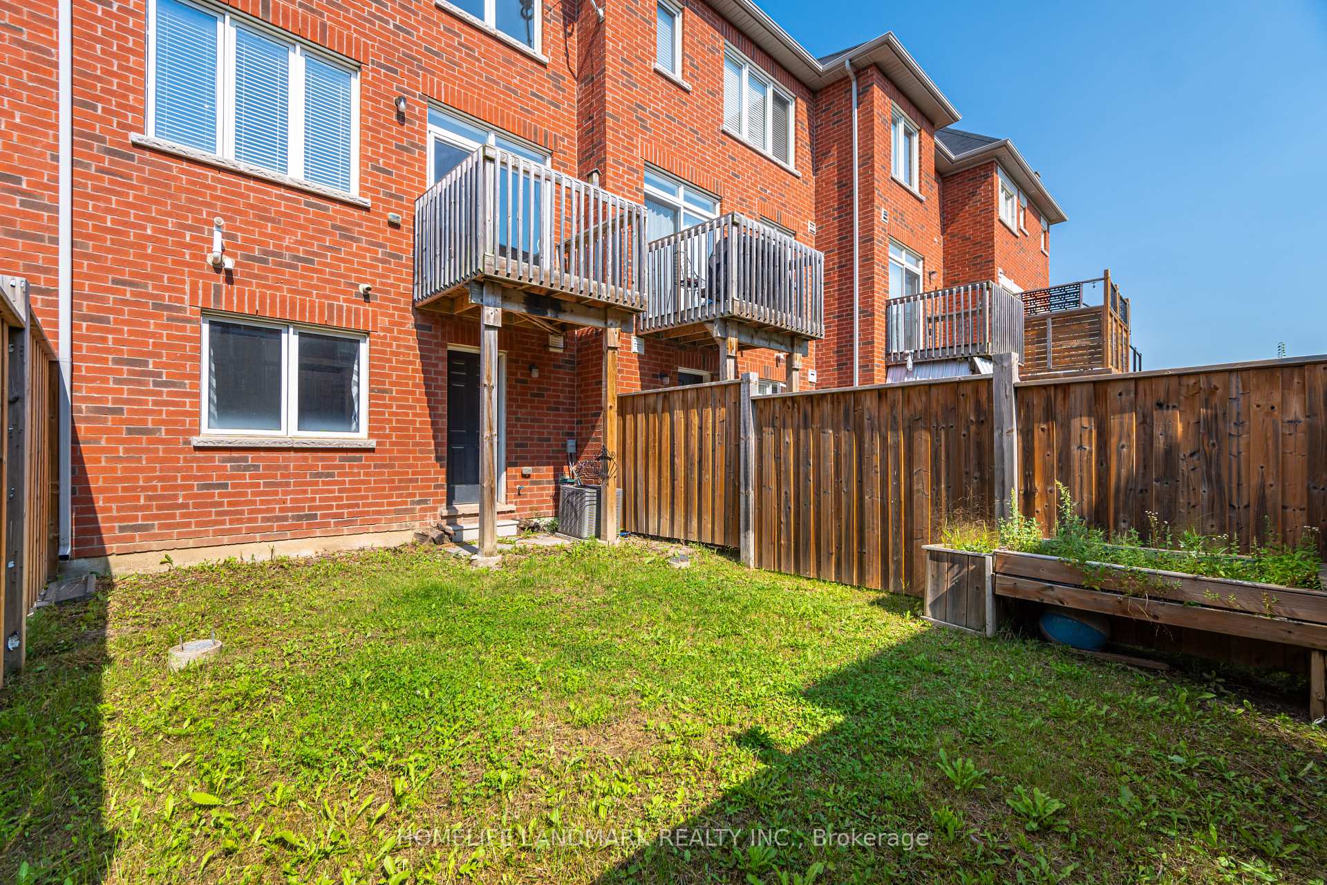 Photo 27 of 7 Rockbrook Trail, Brampton, Northwest Brampton — HOMEH