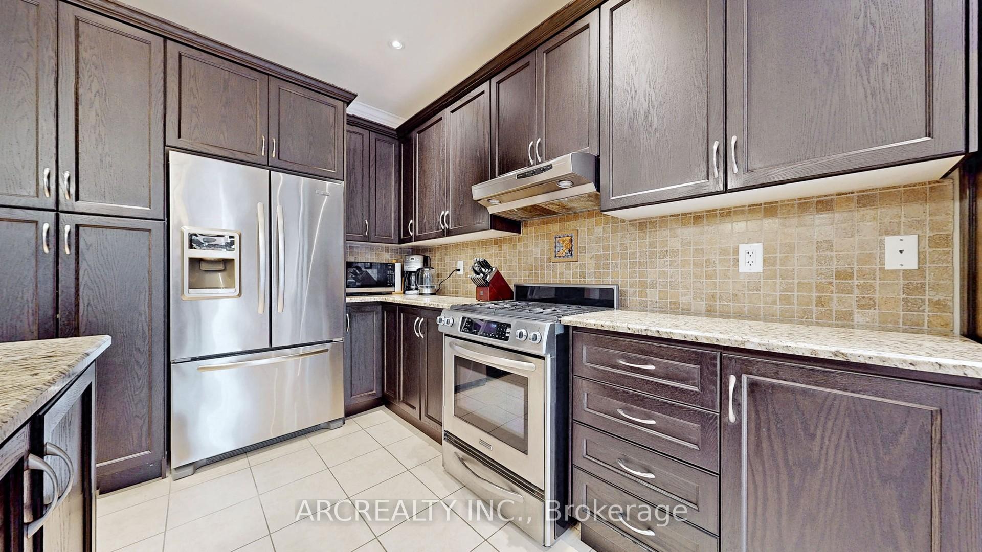 Photo 12 of 96 Isernia Crescent, Vaughan, Vellore Village — HOMEH