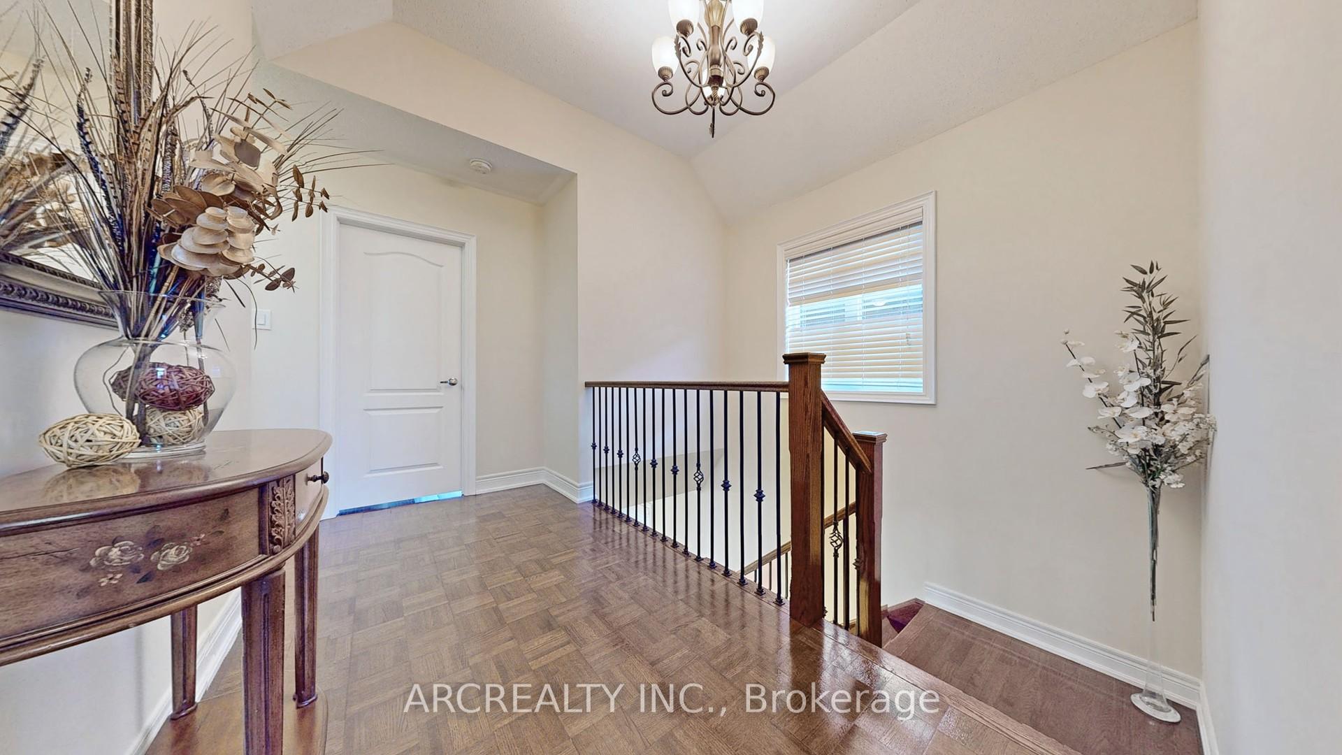 Photo 13 of 96 Isernia Crescent, Vaughan, Vellore Village — HOMEH