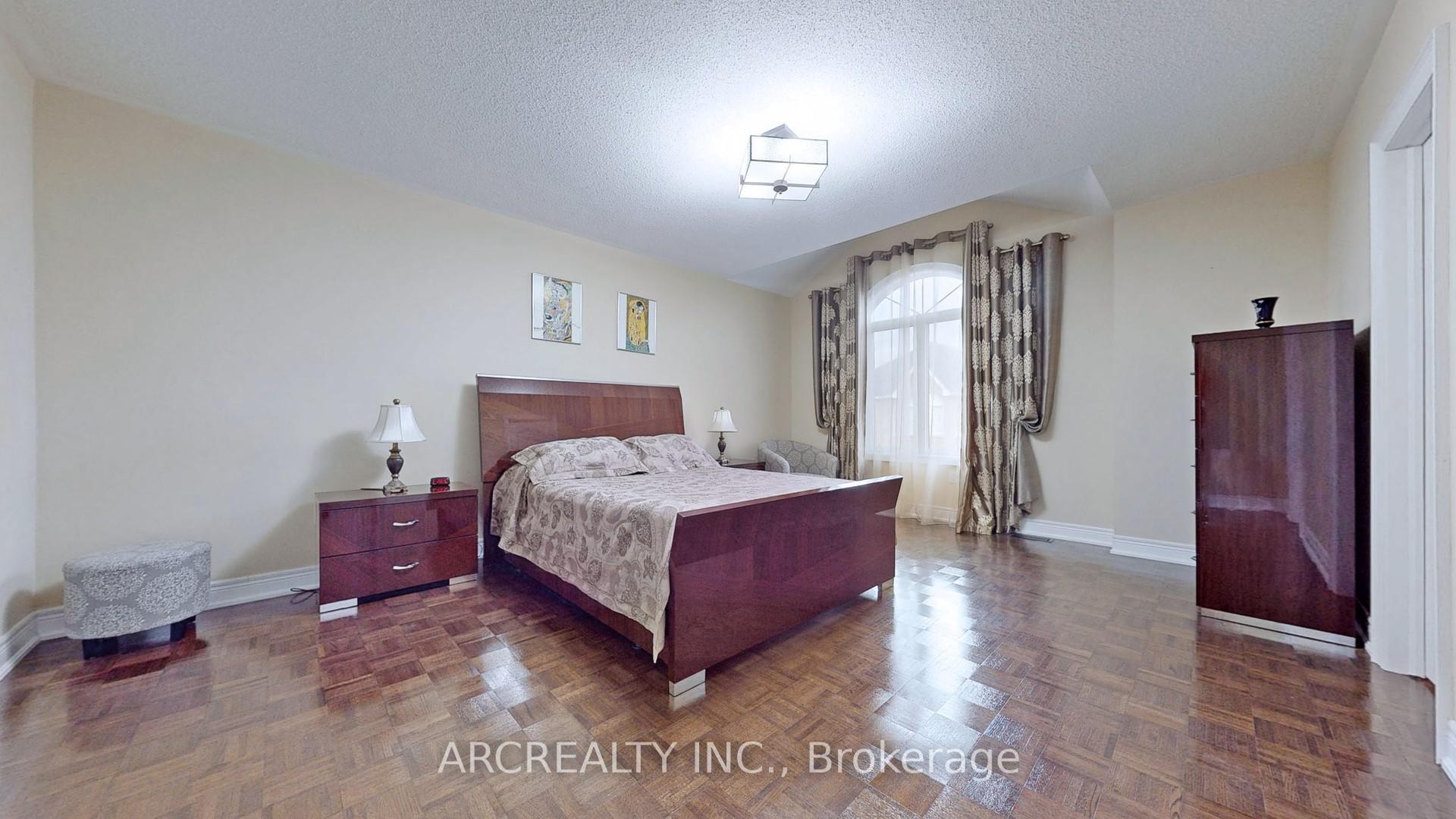 Photo 16 of 96 Isernia Crescent, Vaughan, Vellore Village — HOMEH