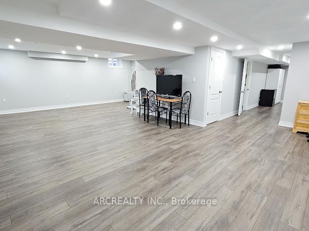 Photo 10 of 96 Isernia Crescent, Vaughan, Vellore Village — HOMEH
