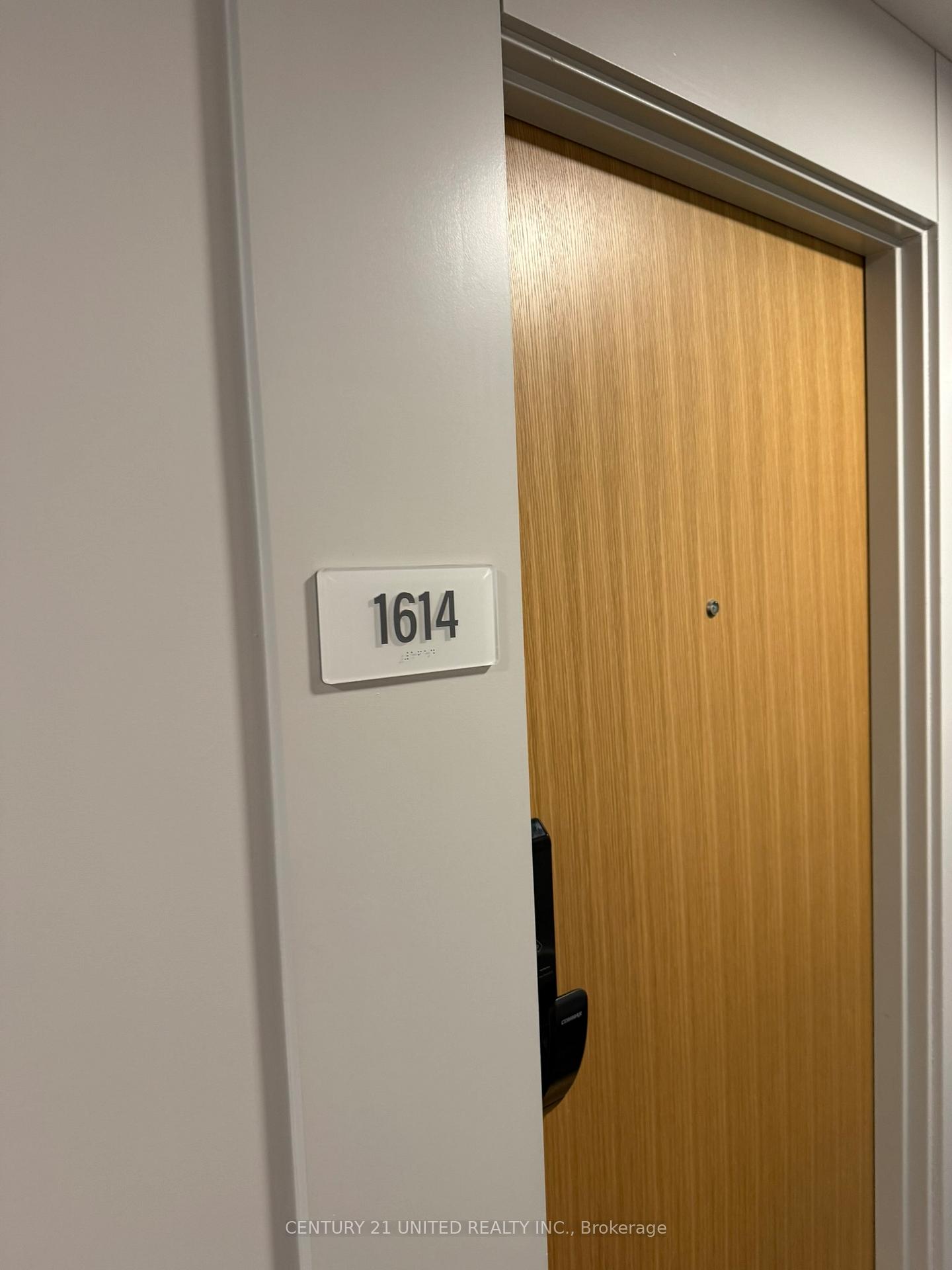 Photo 8 of Unit 1614, 80 Bond Street E, Oshawa, Central — HOMEH