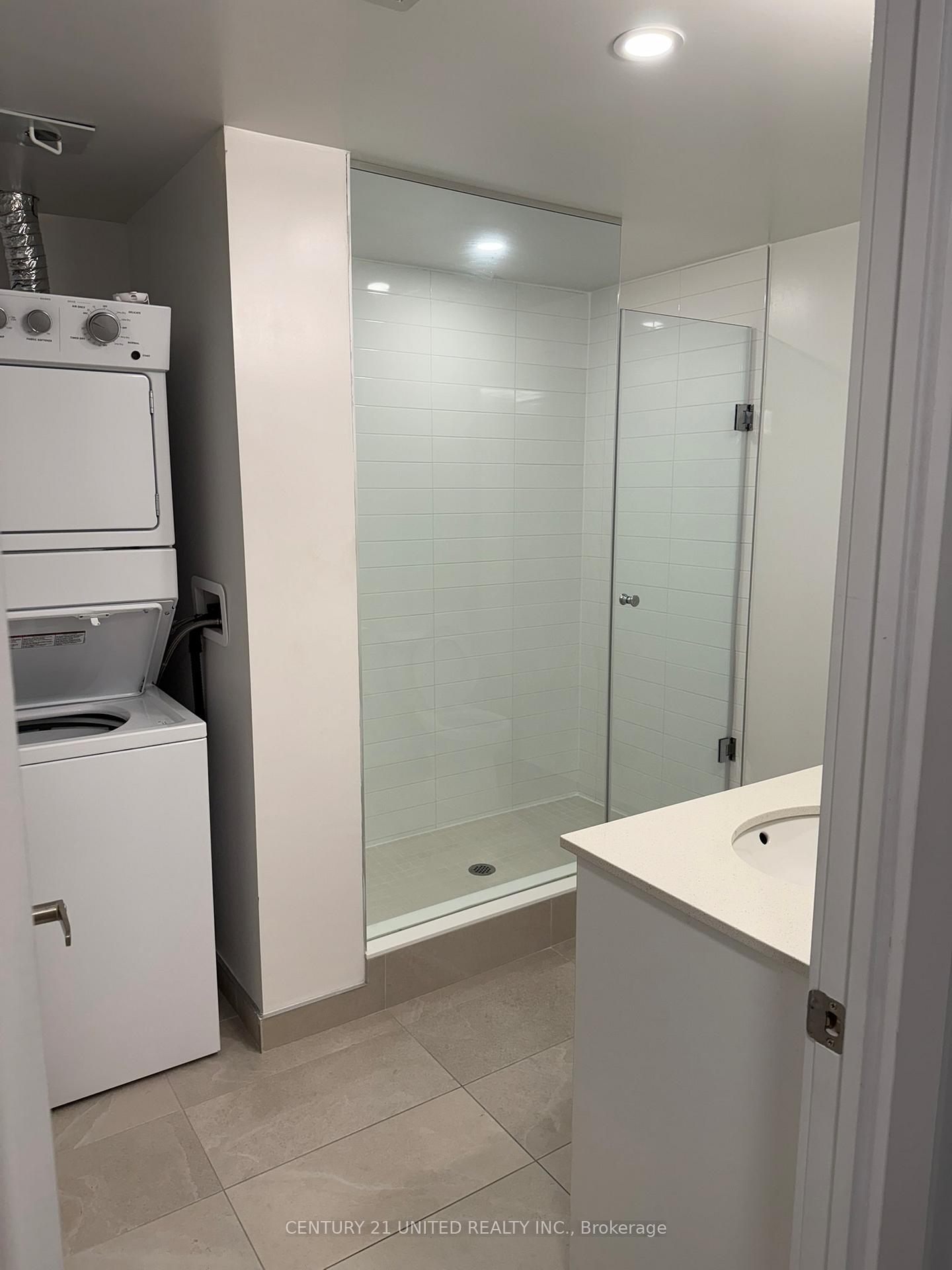 Photo 7 of Unit 1614, 80 Bond Street E, Oshawa, Central — HOMEH