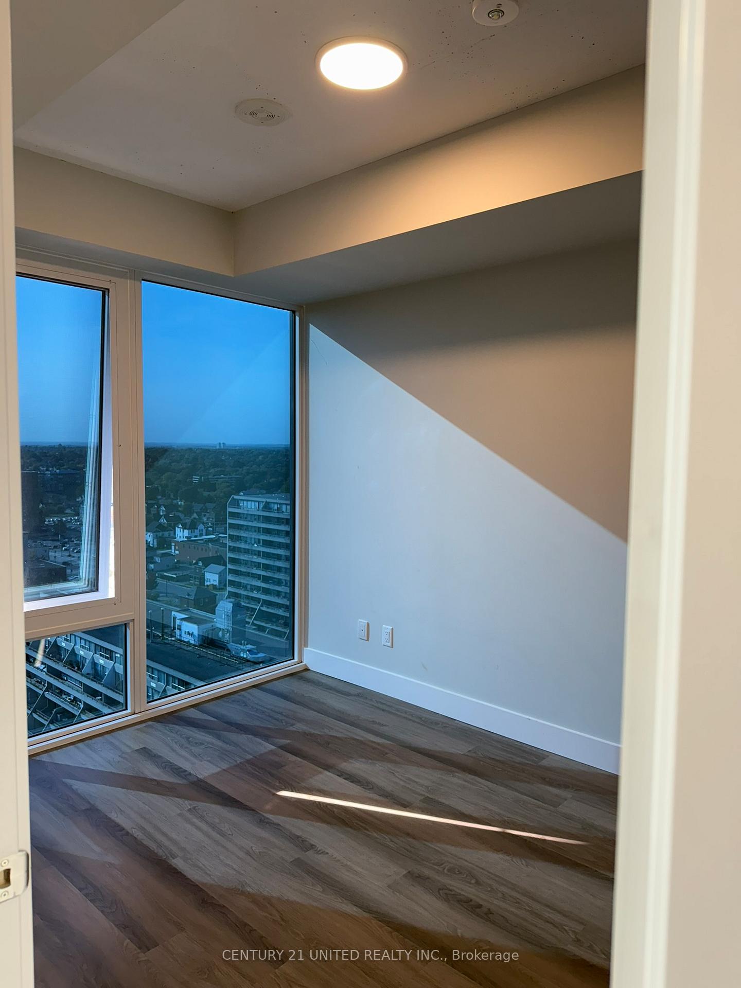 Photo 12 of Unit 1614, 80 Bond Street E, Oshawa, Central — HOMEH