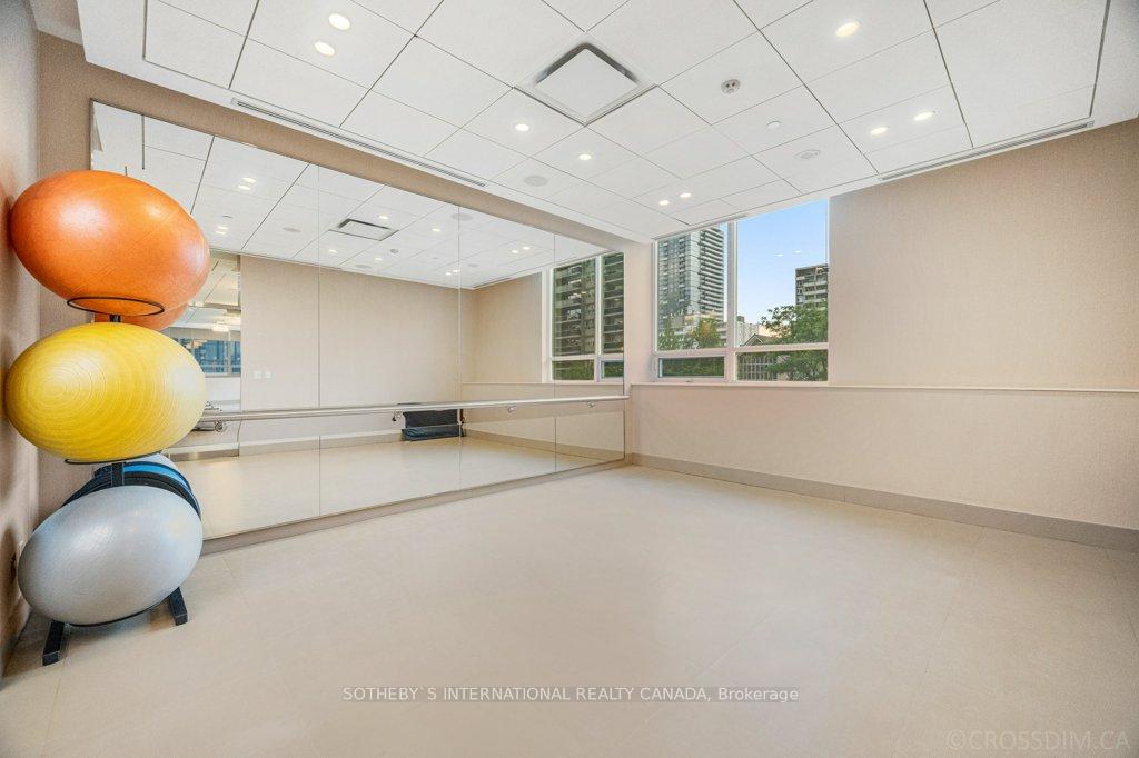 Photo 14 of Unit 1907, 25 Broadway Avenue, Toronto, Mount Pleasant West — HOMEH