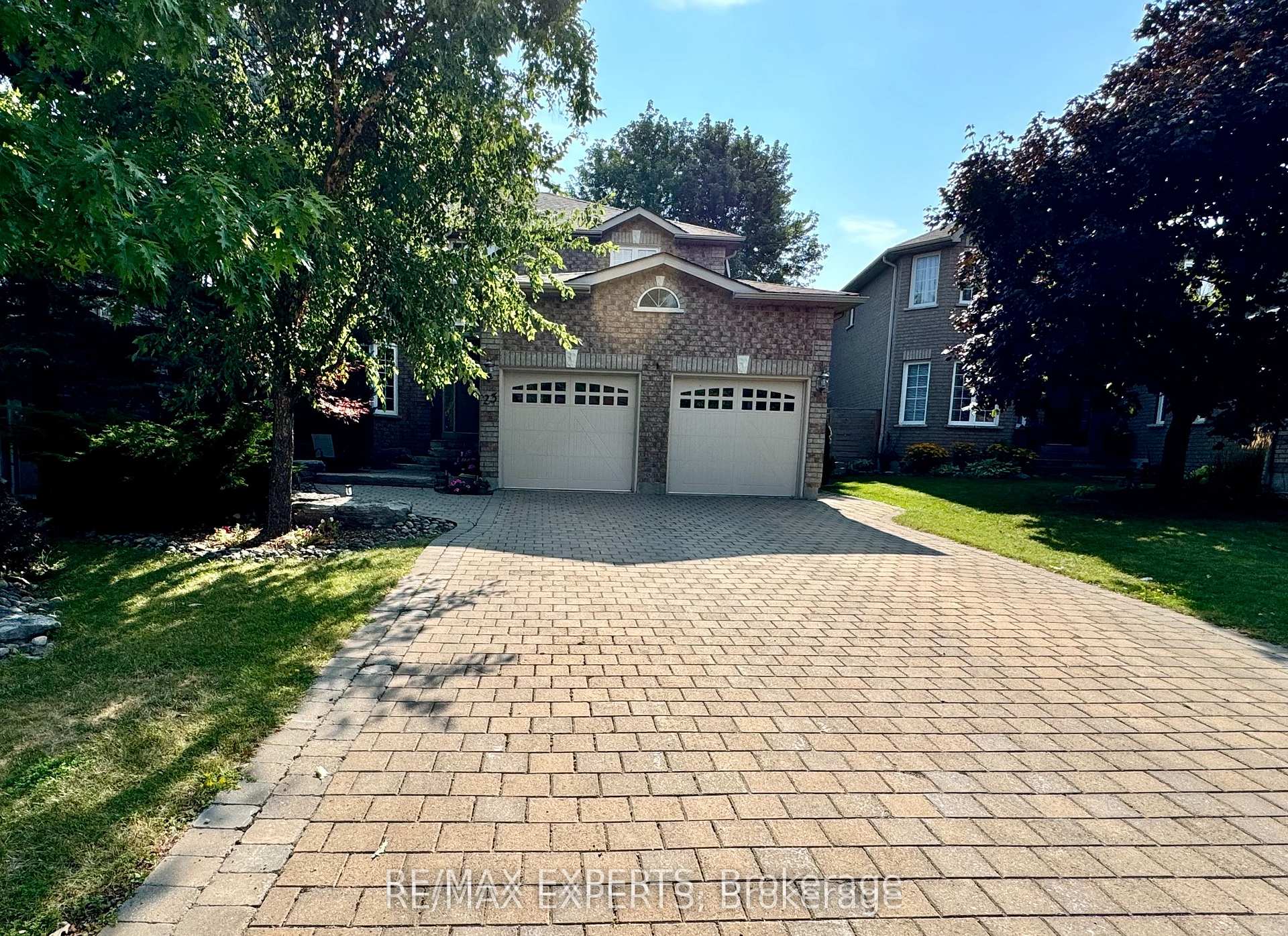 Photo 6 of 23 Kingsridge Road, Barrie, Bayshore — HOMEH