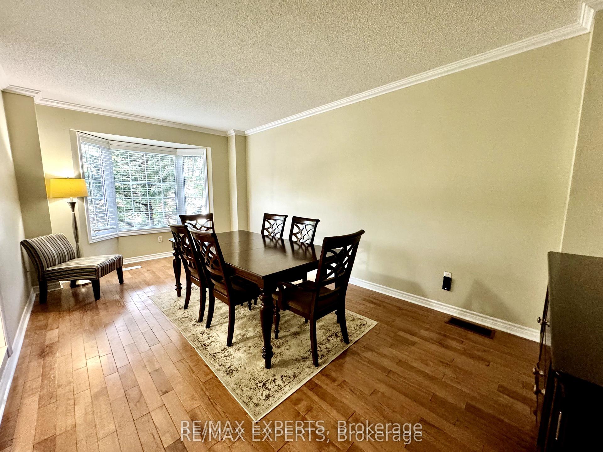 Photo 15 of 23 Kingsridge Road, Barrie, Bayshore — HOMEH