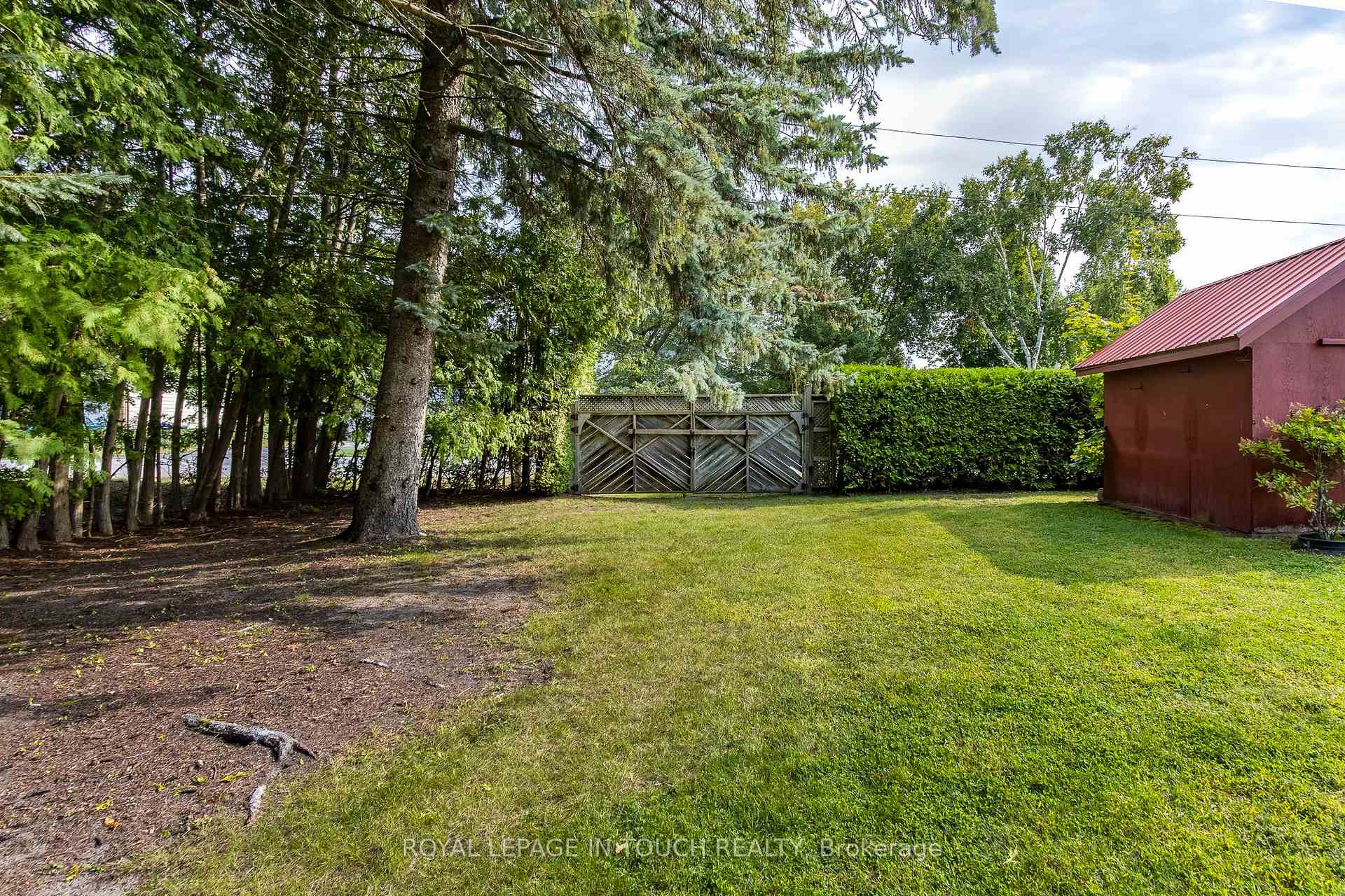 Photo 20 of 17 Edward Street, Penetanguishene — HOMEH