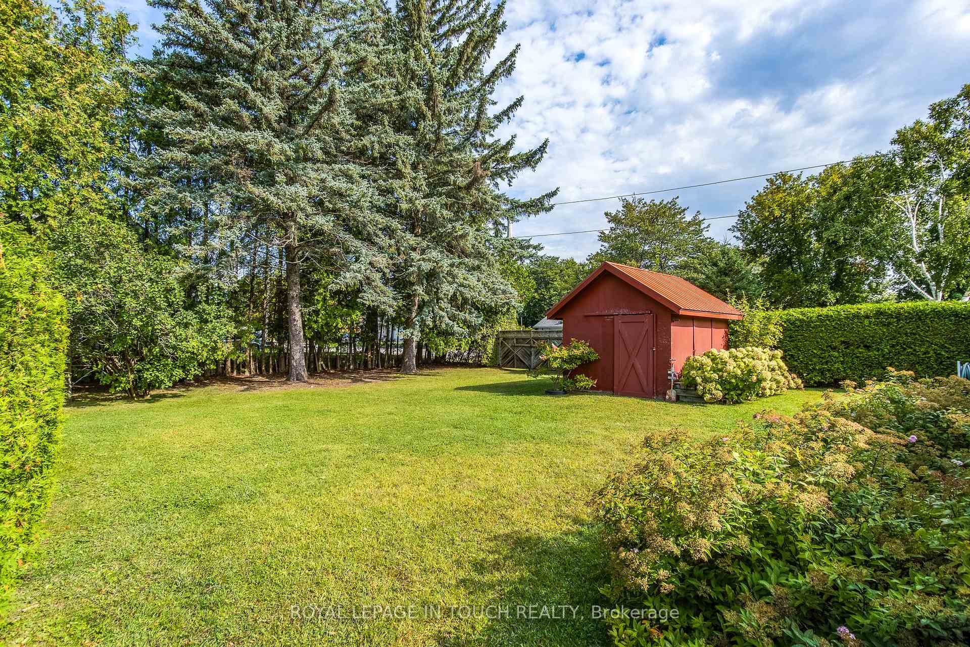 Photo 40 of 17 Edward Street, Penetanguishene — HOMEH