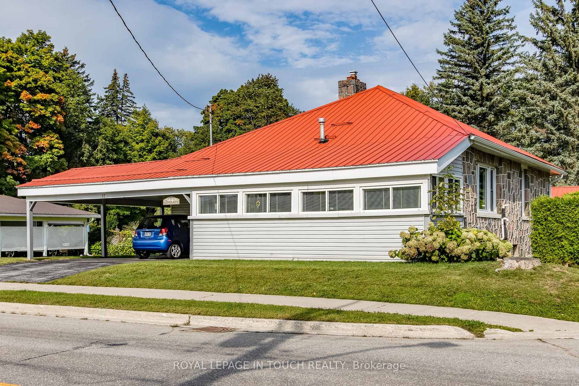 Photo 37 of 17 Edward Street, Penetanguishene — HOMEH