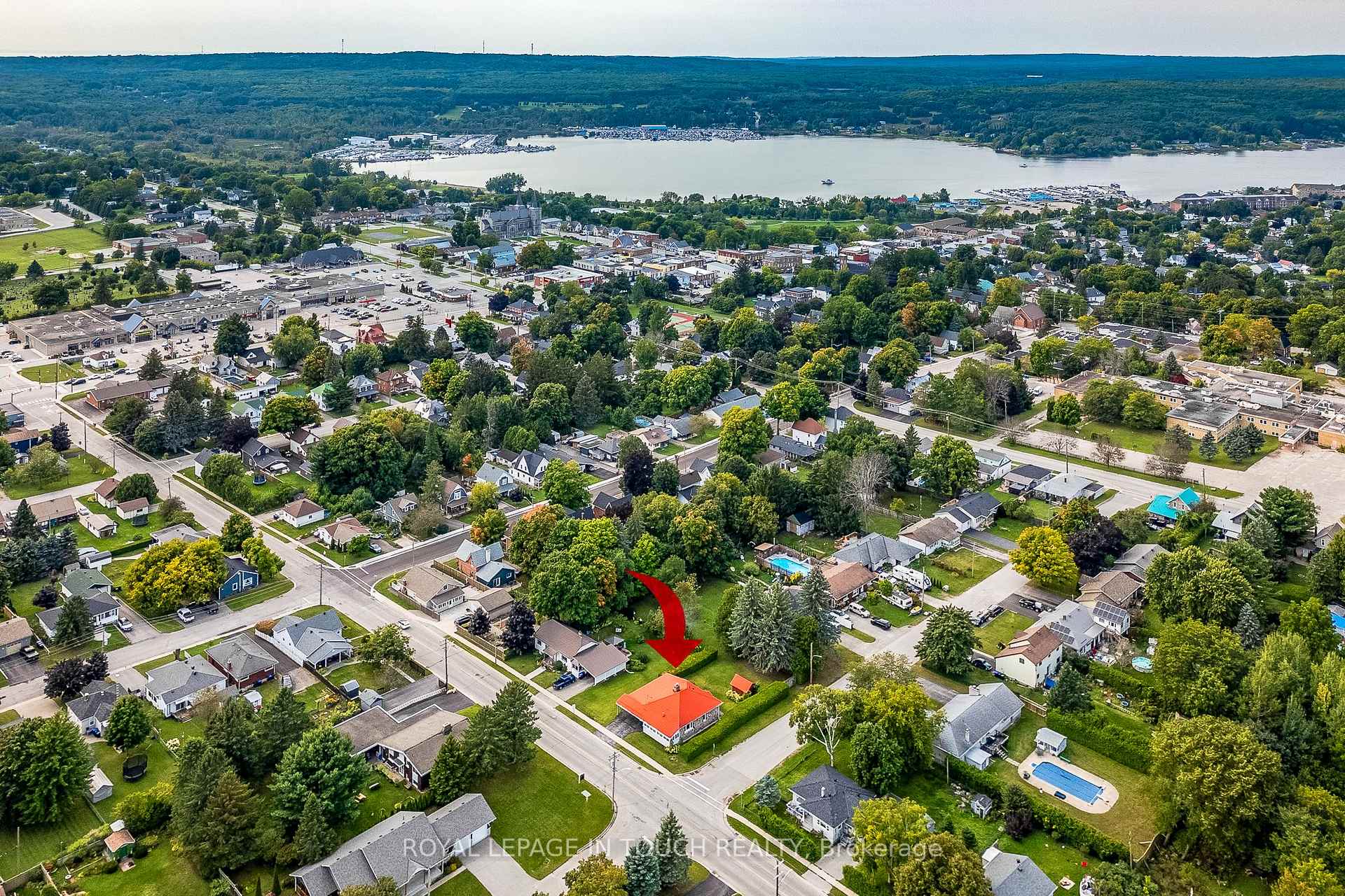 Photo 34 of 17 Edward Street, Penetanguishene — HOMEH