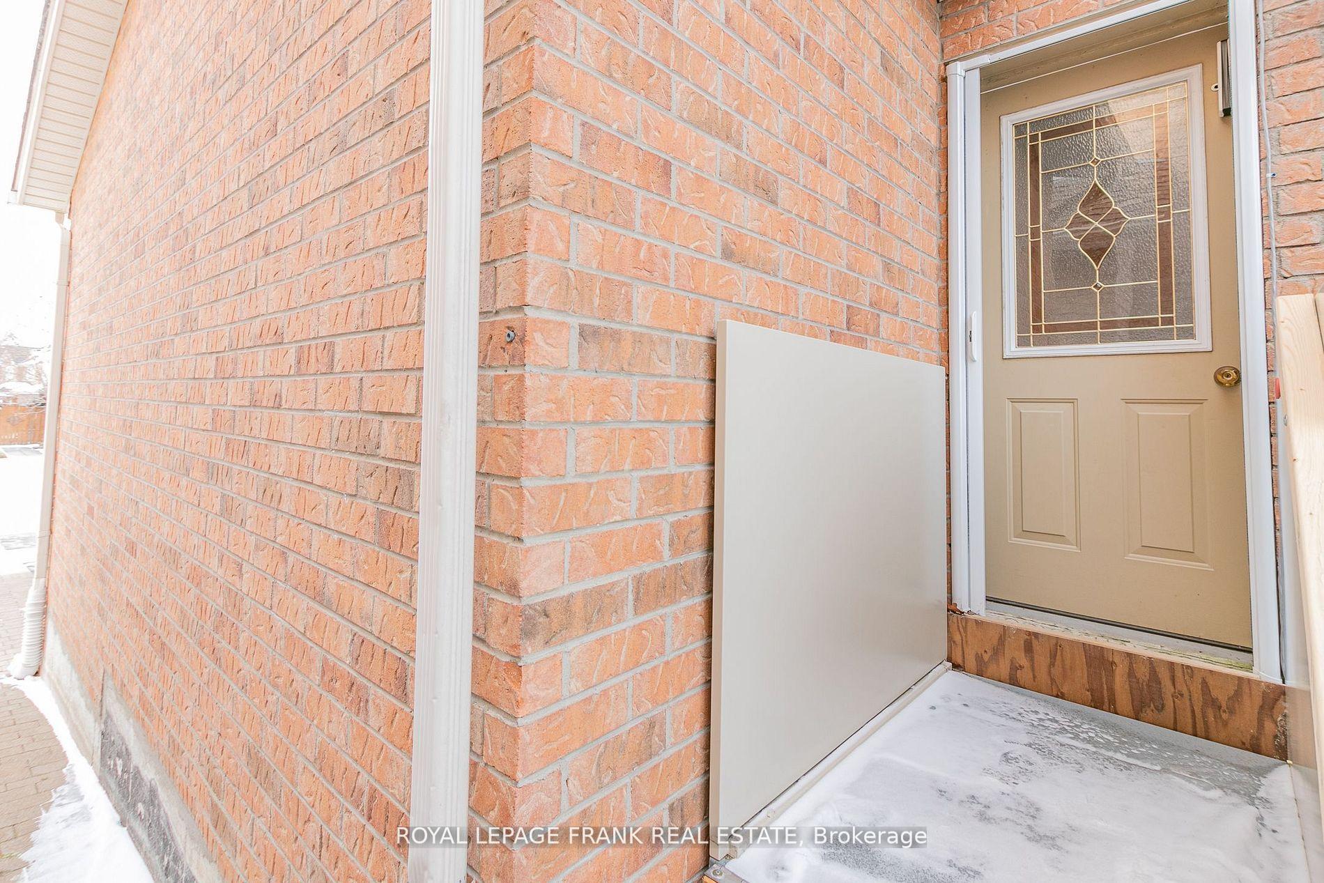 Photo 5 of Unit BSMT, 253 Huntington Crescent, Clarington, Courtice — HOMEH