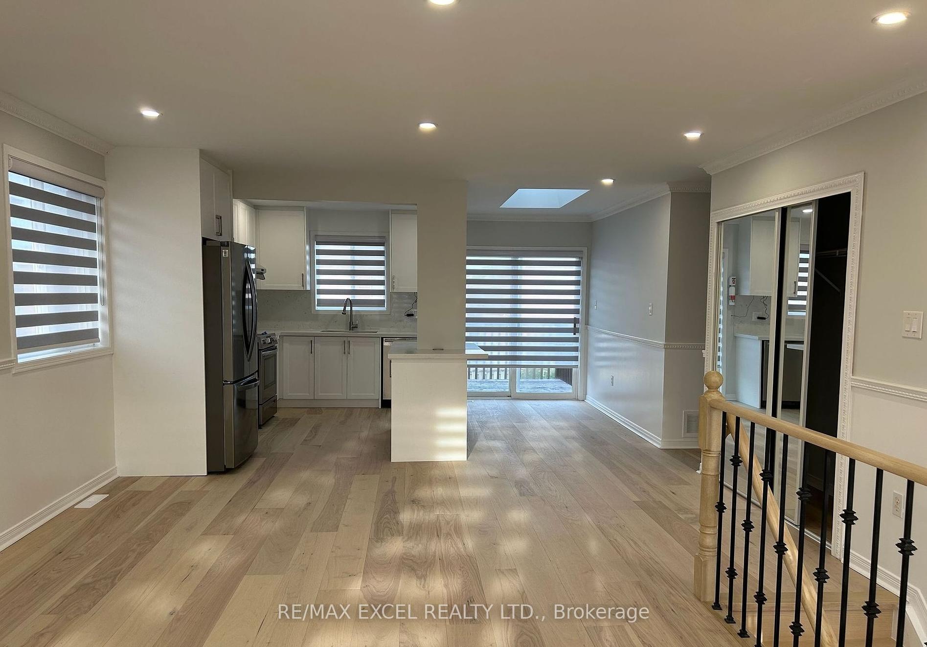 Photo 4 of Unit upper, 265 Johnson Street, Barrie, Georgian Drive — HOMEH