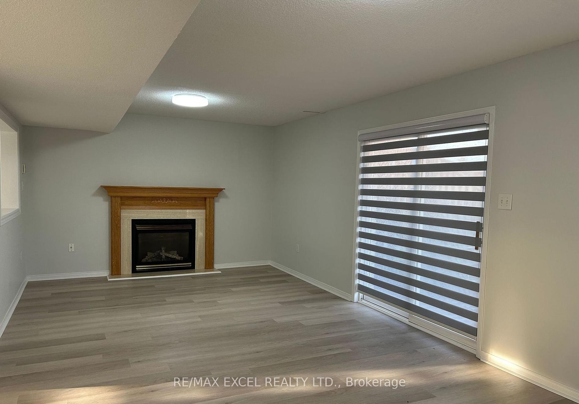 Photo 3 of Unit upper, 265 Johnson Street, Barrie, Georgian Drive — HOMEH