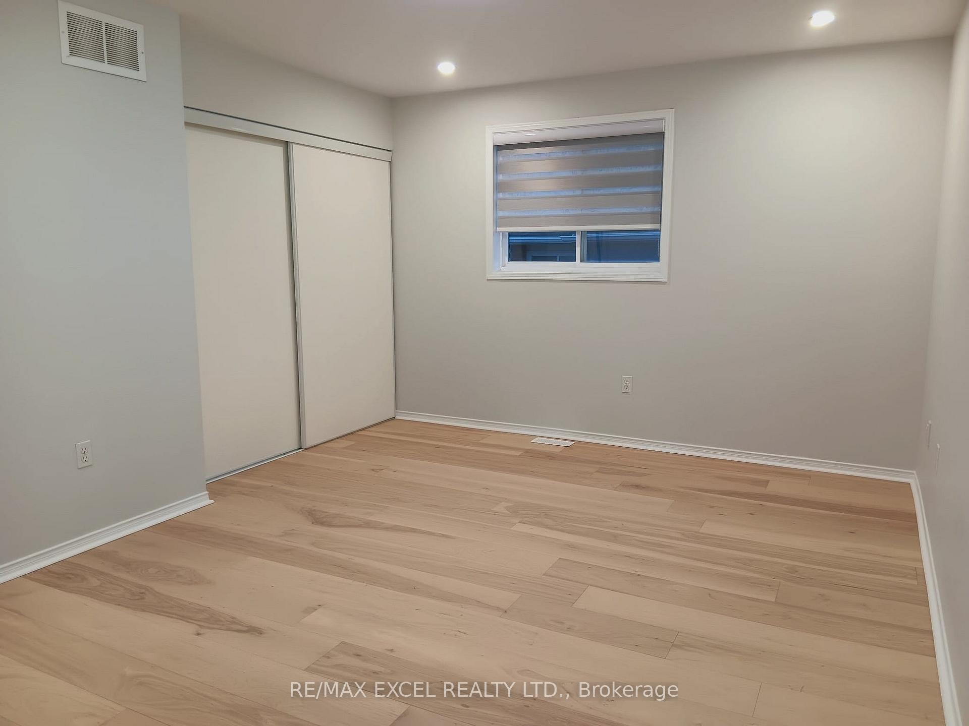 Photo 20 of Unit upper, 265 Johnson Street, Barrie, Georgian Drive — HOMEH