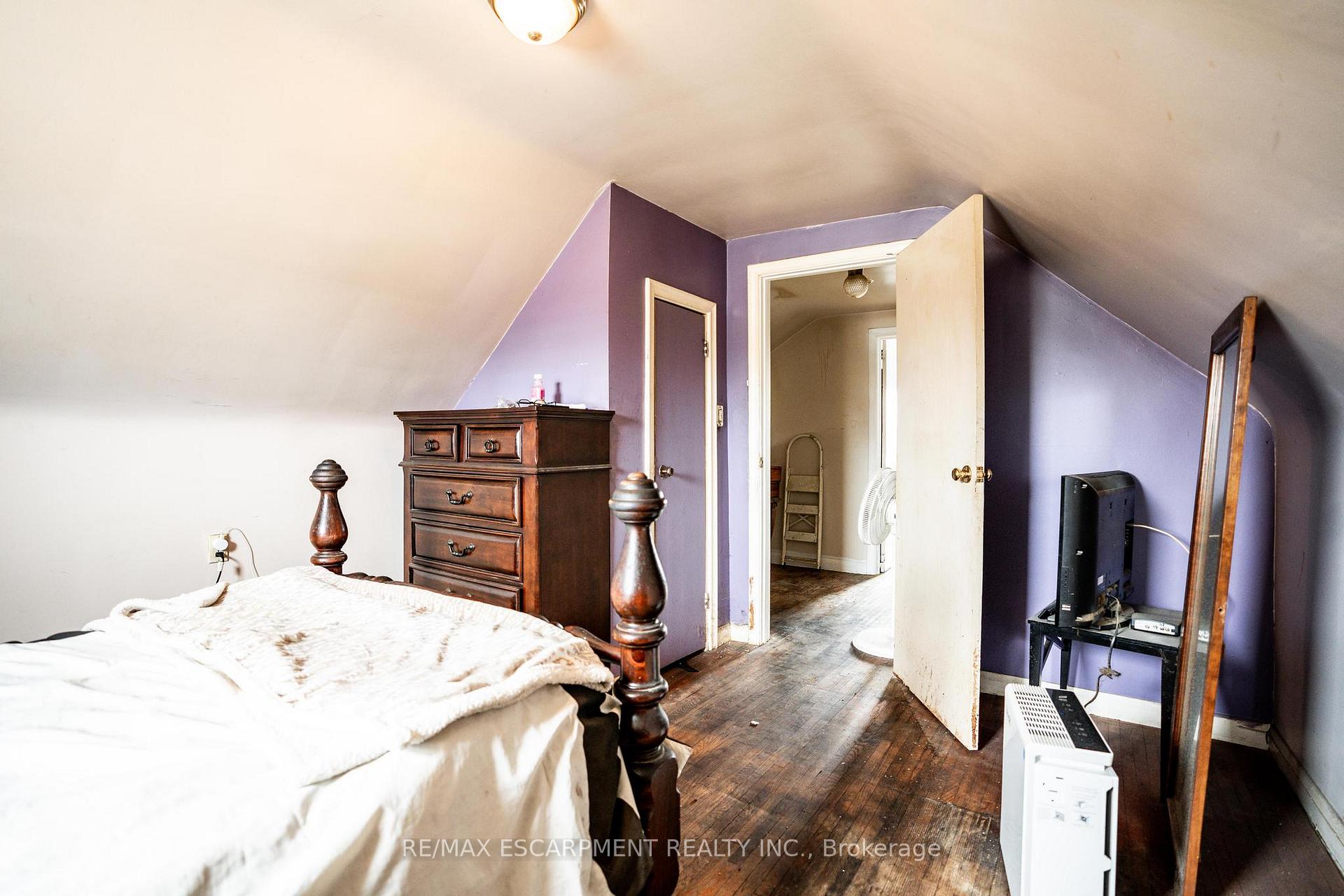 Photo 18 of 21 Shynal Avenue, Hamilton, Parkview — HOMEH