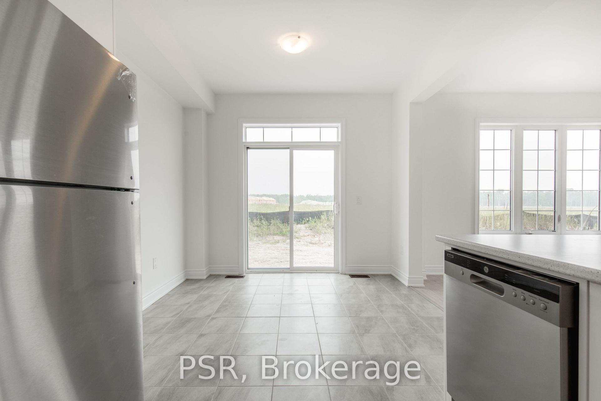 Photo 14 of 39 Stately Drive, Wasaga Beach — HOMEH