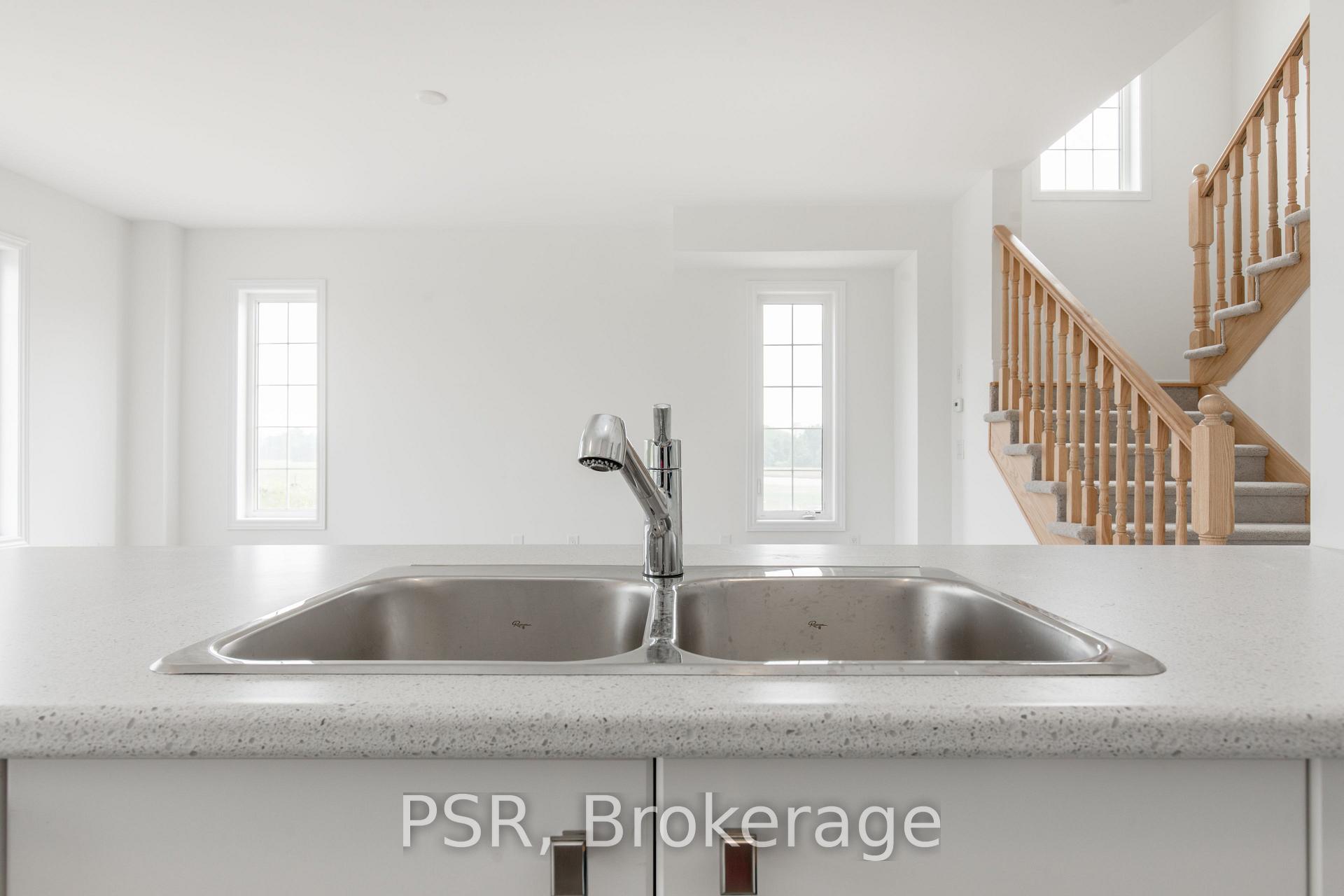 Photo 20 of 39 Stately Drive, Wasaga Beach — HOMEH