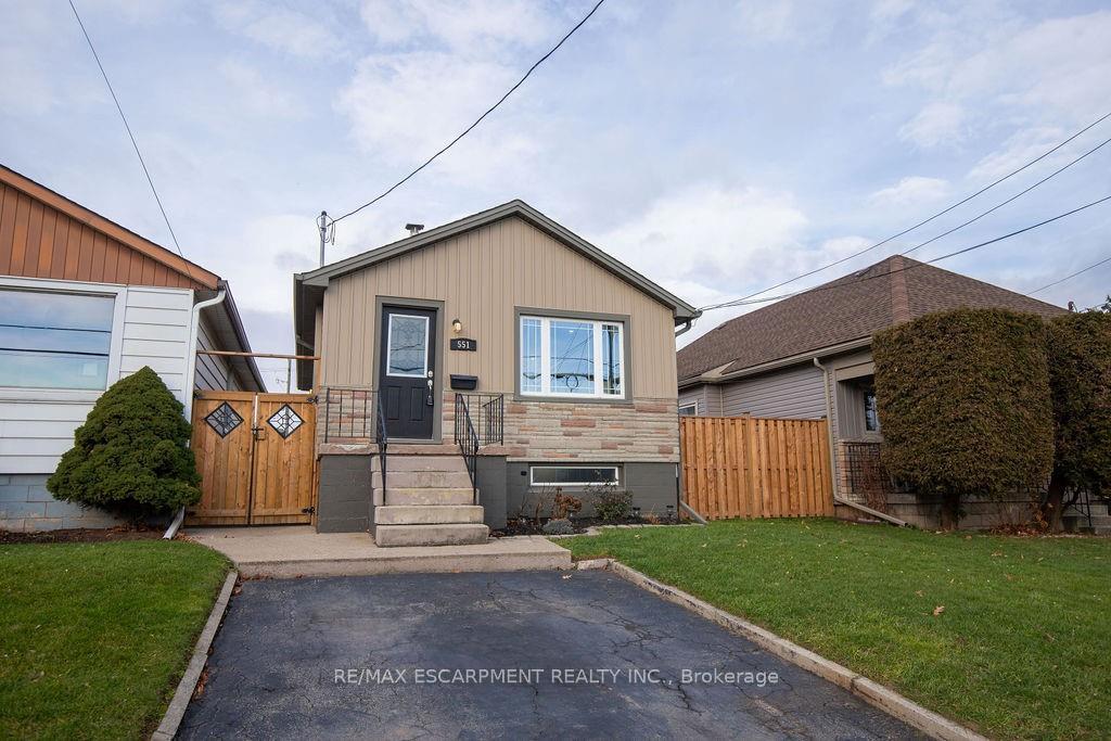Photo 2 of Unit MAIN, 551 Barnaby Street, Hamilton, Parkview — HOMEH