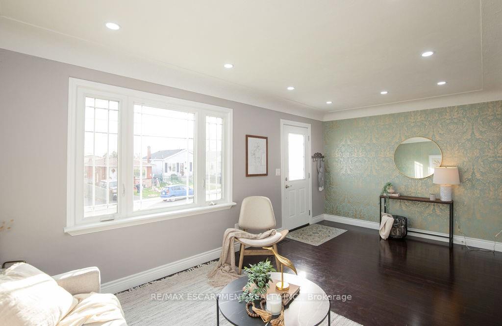Photo 9 of Unit MAIN, 551 Barnaby Street, Hamilton, Parkview — HOMEH