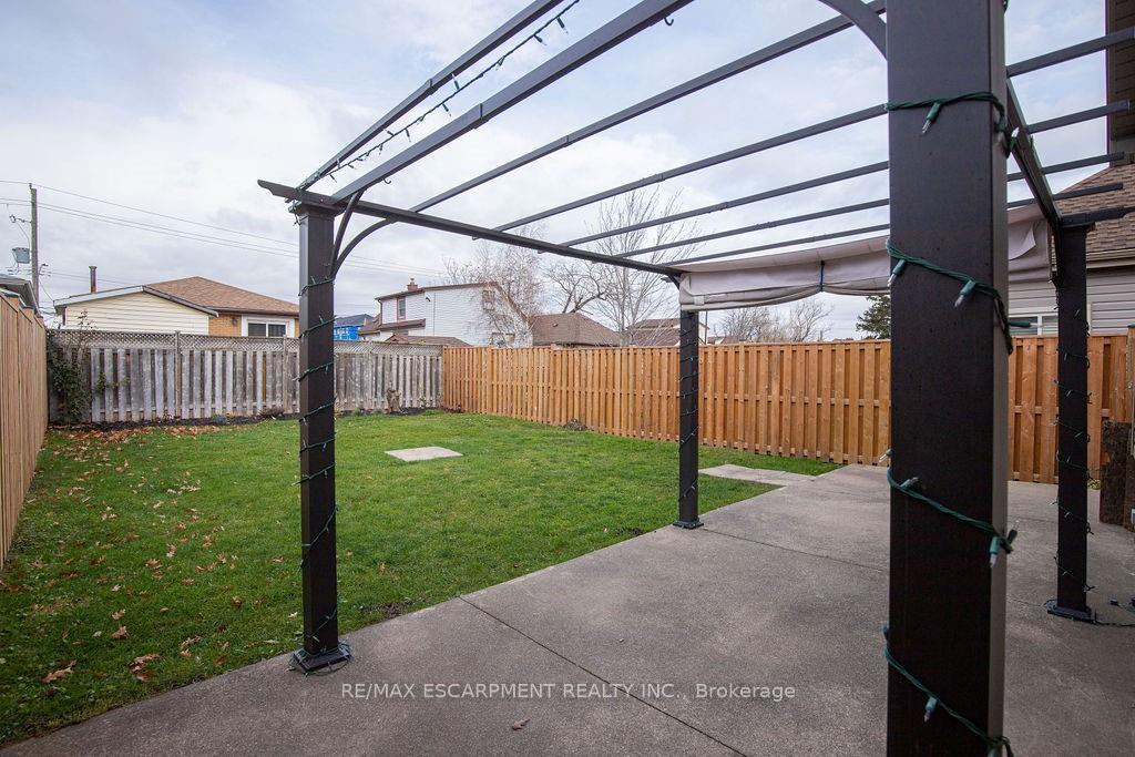 Photo 26 of Unit MAIN, 551 Barnaby Street, Hamilton, Parkview — HOMEH