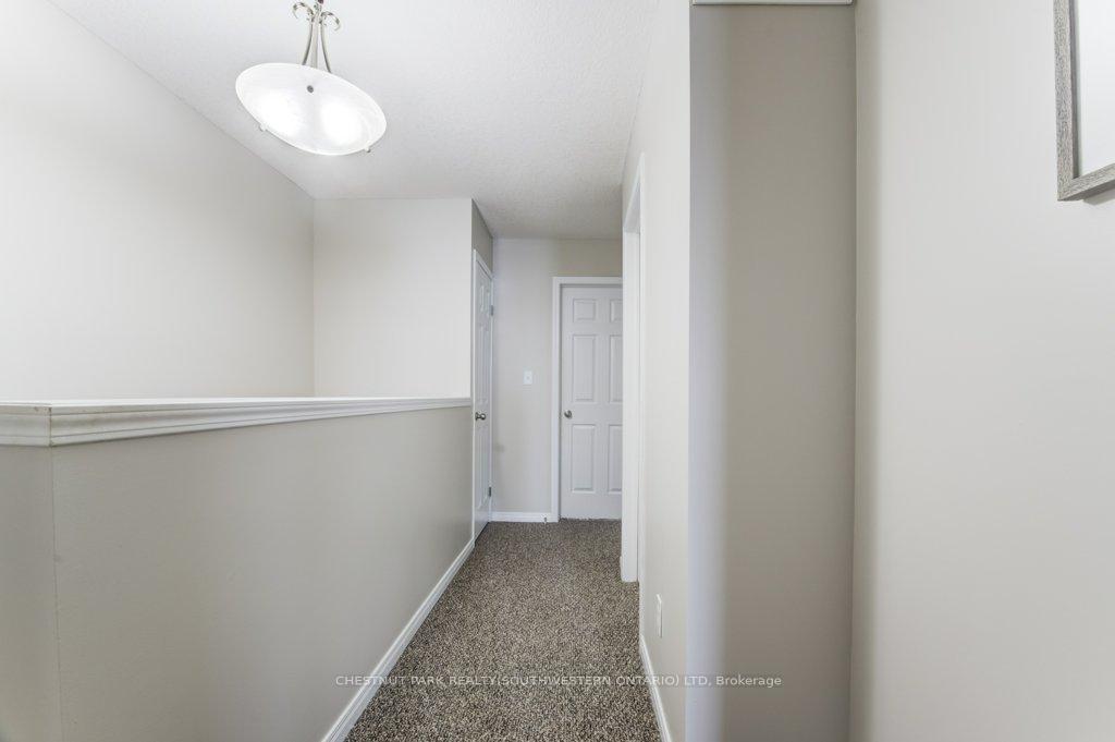 Photo 13 of 39 Iron Gate Street, Kitchener — HOMEH