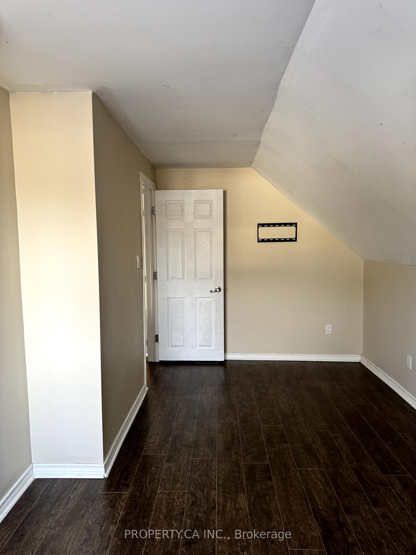 Photo 7 of 251 Pine Beach Drive, Georgina, Keswick South — HOMEH