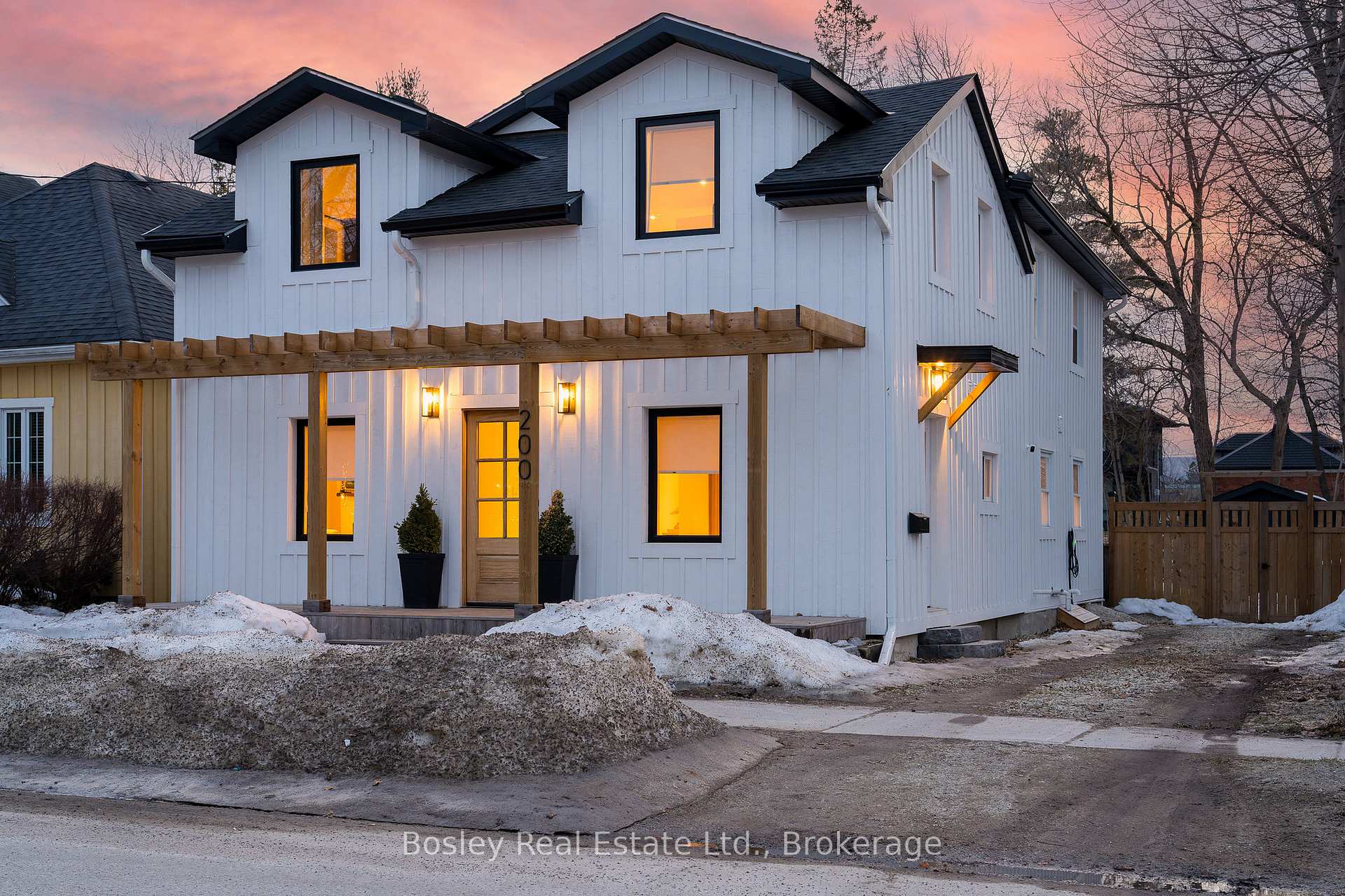 Photo 3 of 200 Birch Street W, Collingwood — HOMEH