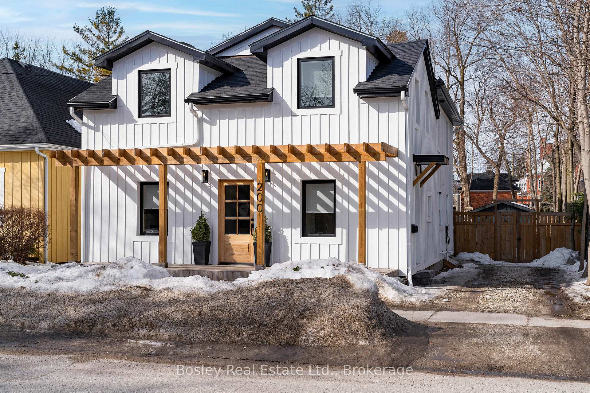 Photo 7 of 200 Birch Street W, Collingwood — HOMEH