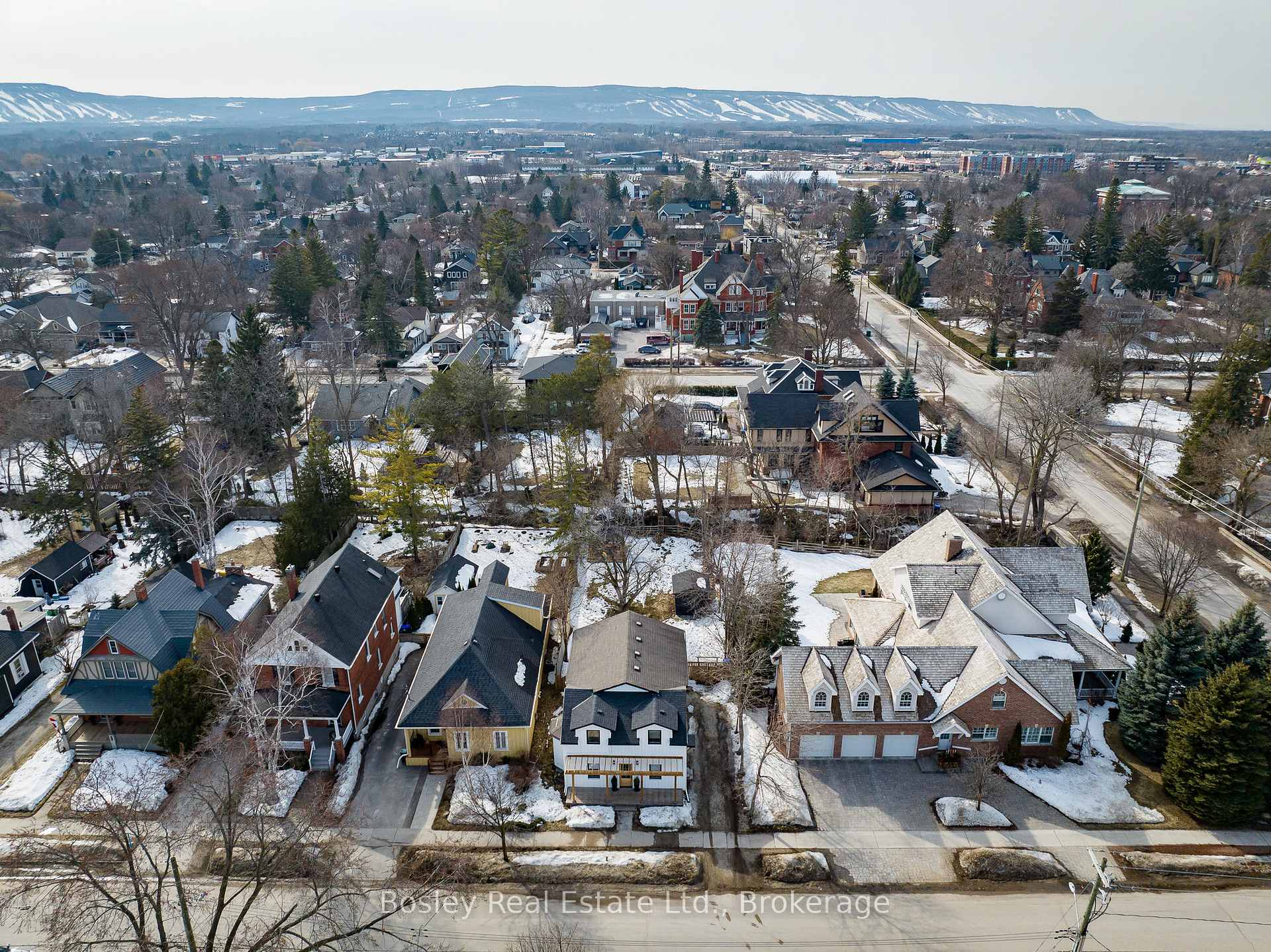 Photo 21 of 200 Birch Street W, Collingwood — HOMEH