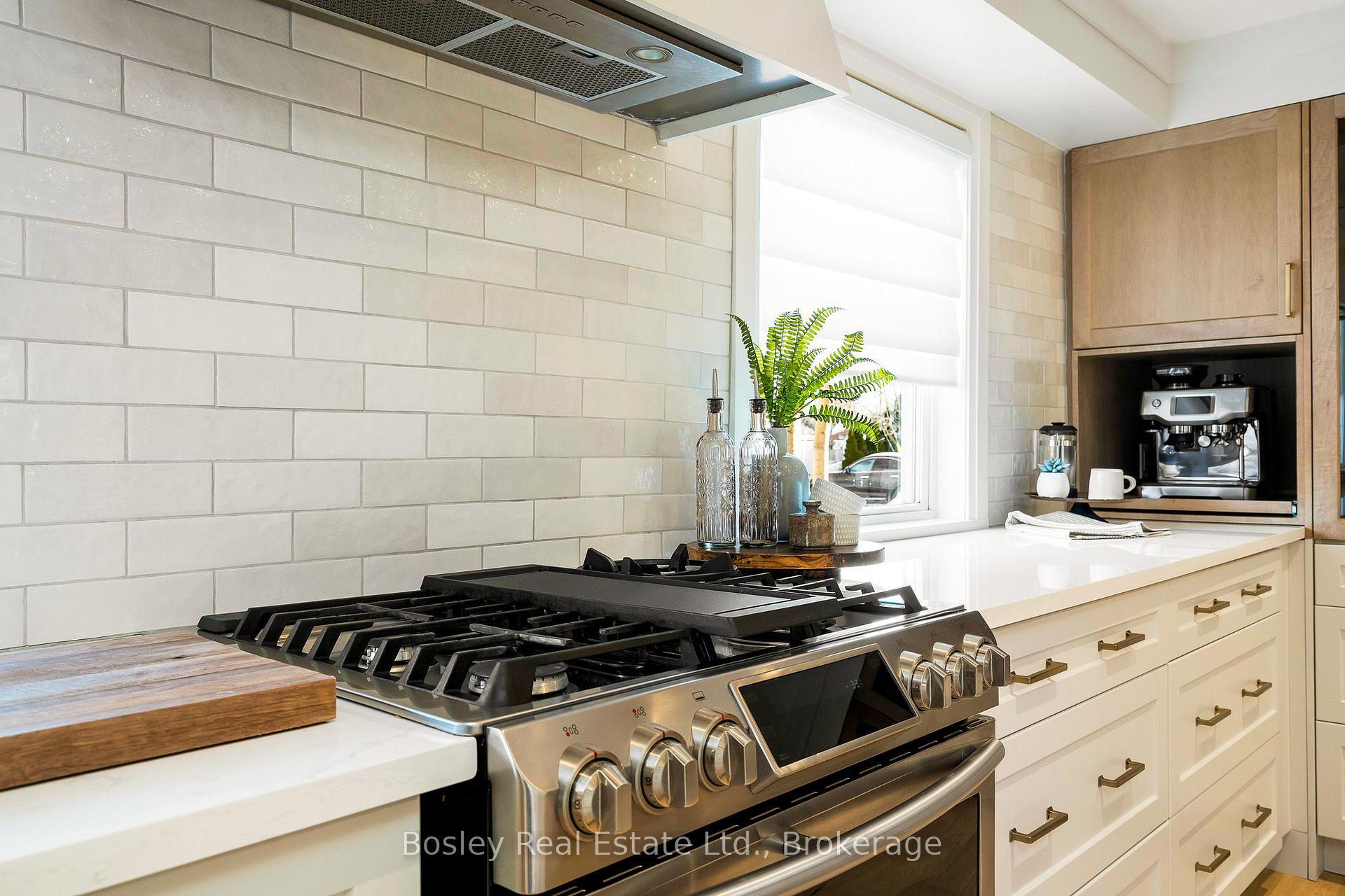 Photo 28 of 200 Birch Street W, Collingwood — HOMEH