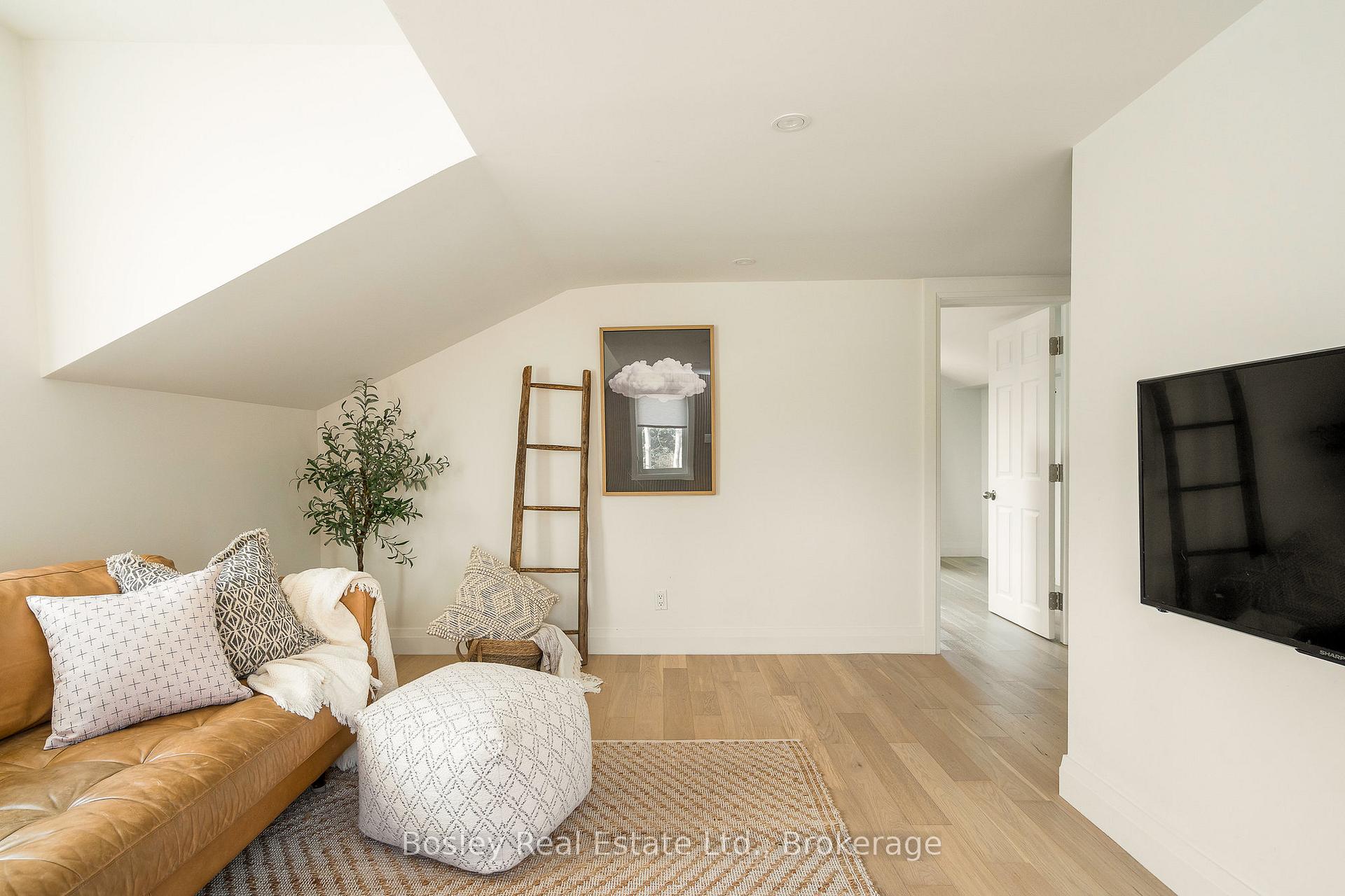 Photo 27 of 200 Birch Street W, Collingwood — HOMEH