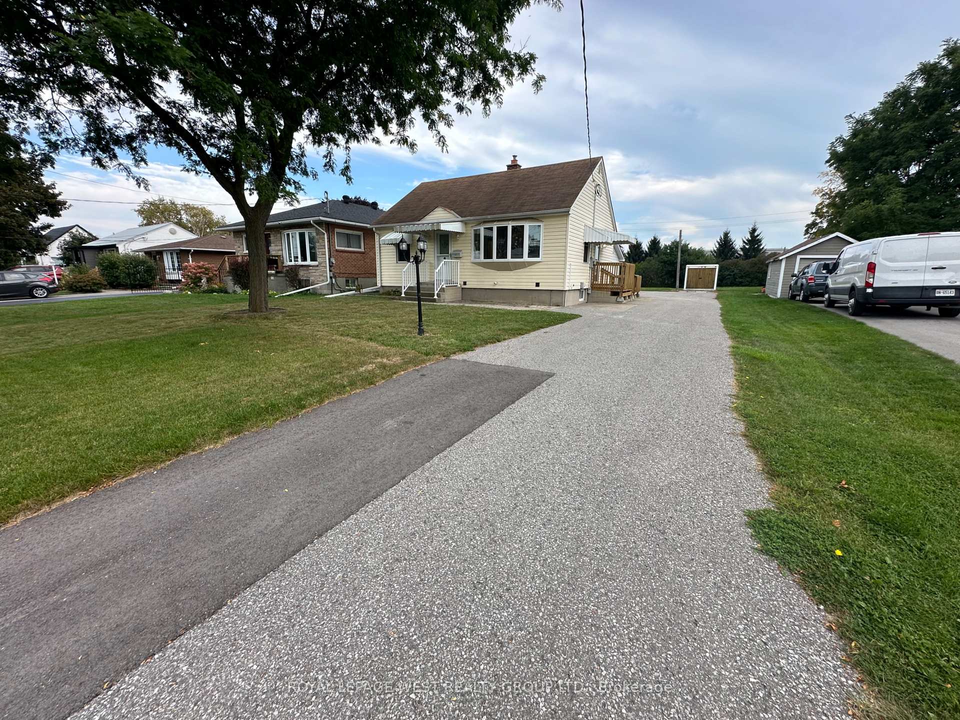 Front of Unit MAIN, 585 Veterans Road
